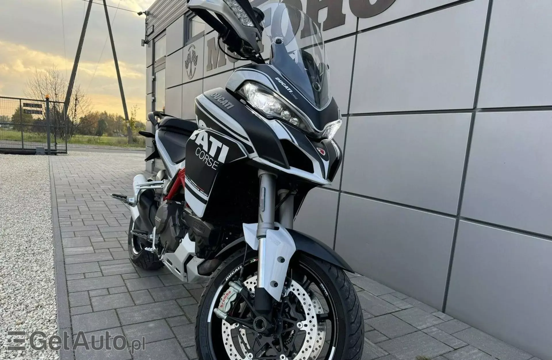 DUCATI Multistrada 