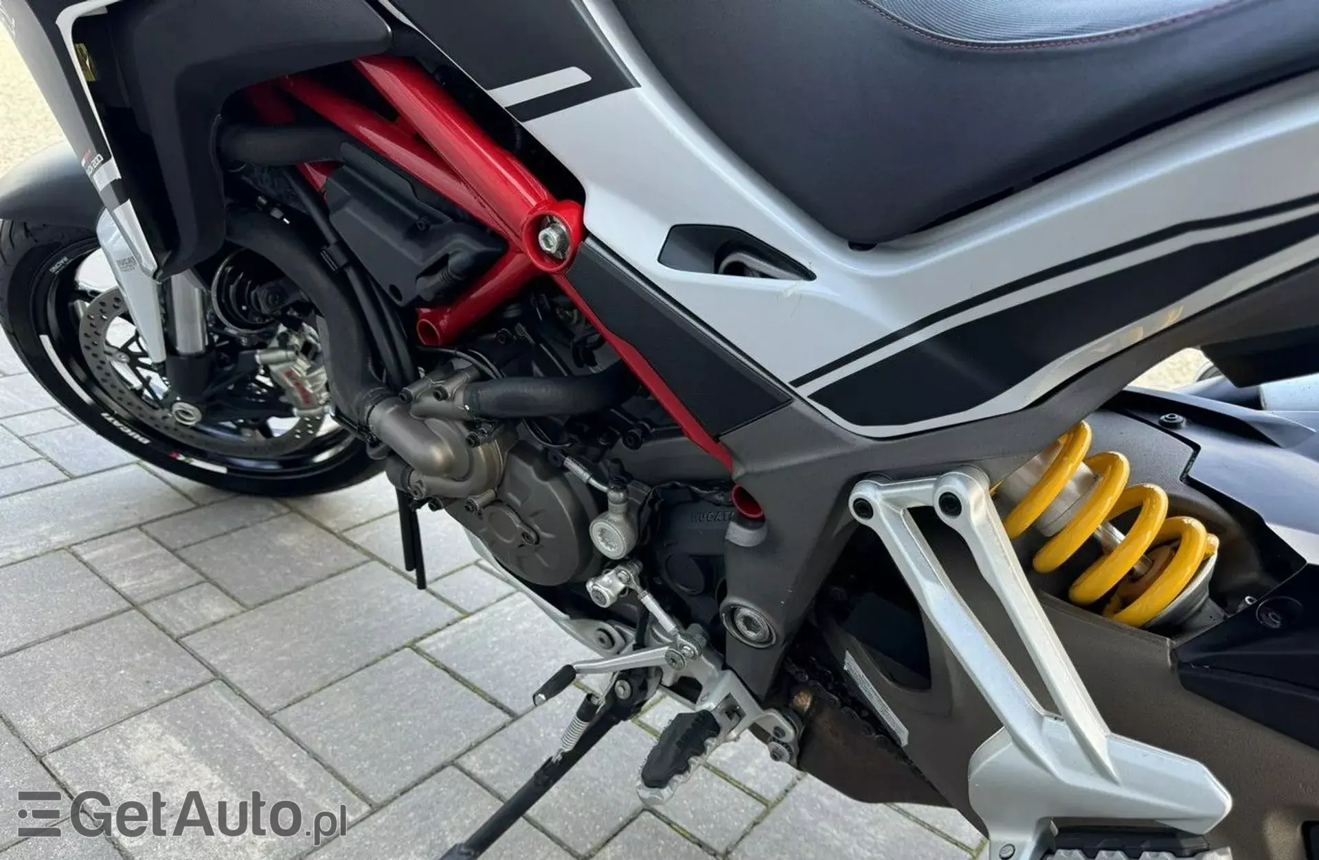 DUCATI Multistrada 