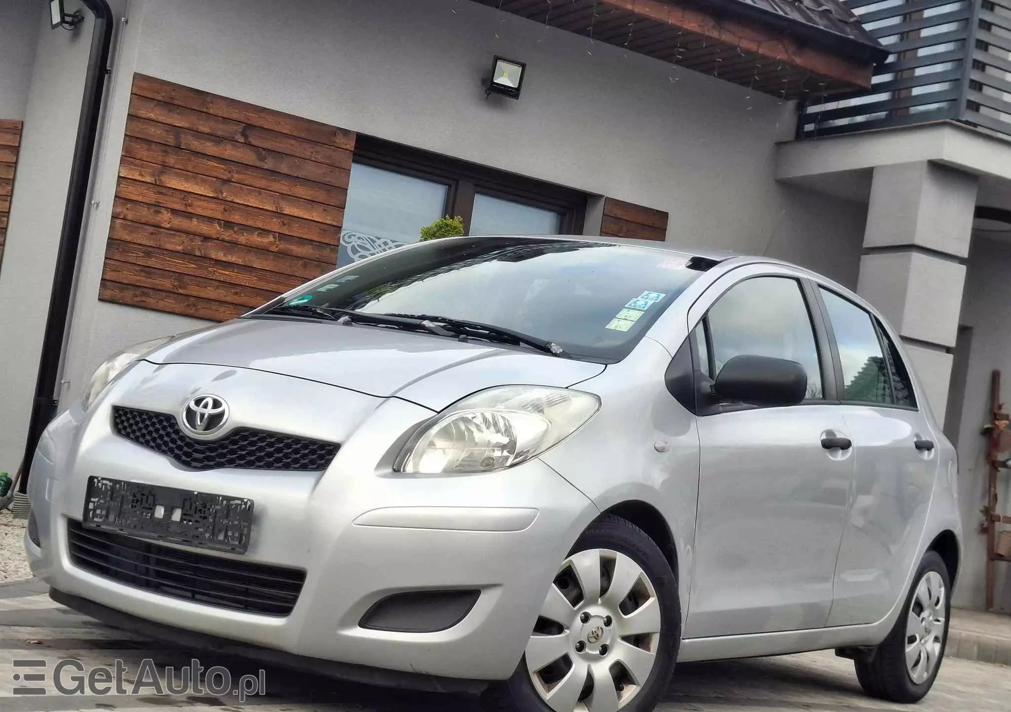 TOYOTA Yaris 1.33 VVT-i Life