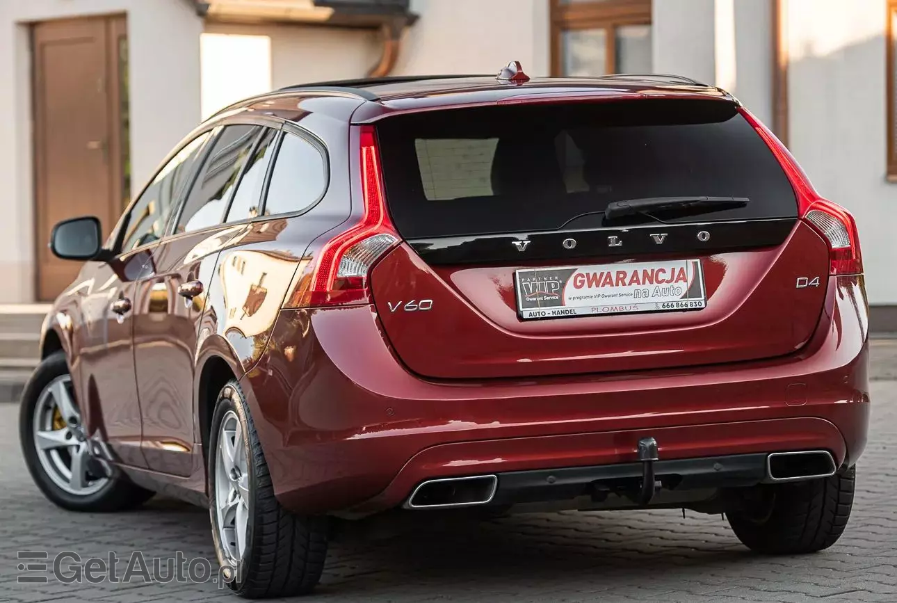 VOLVO V60 D4 Drive-E Dynamic Edition (Momentum)