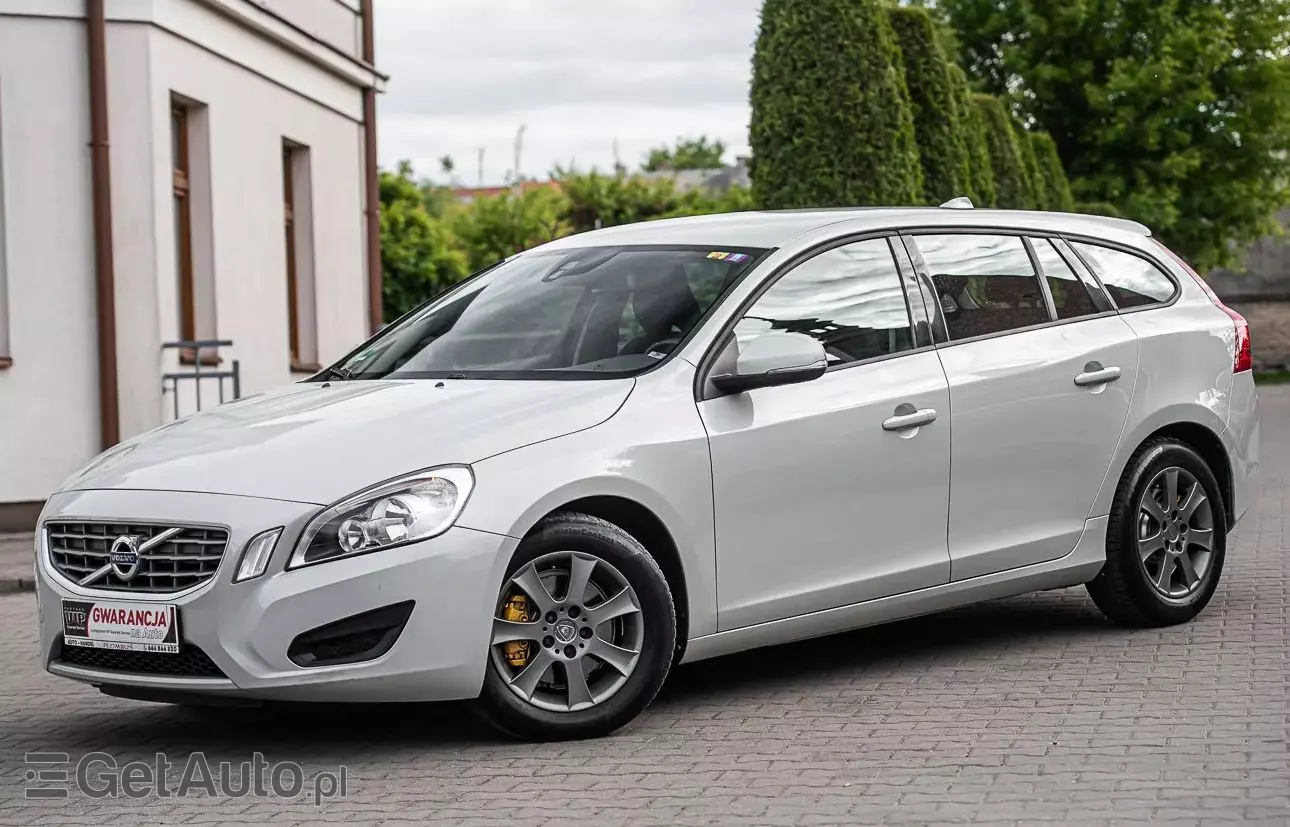 VOLVO V60 DRIVe