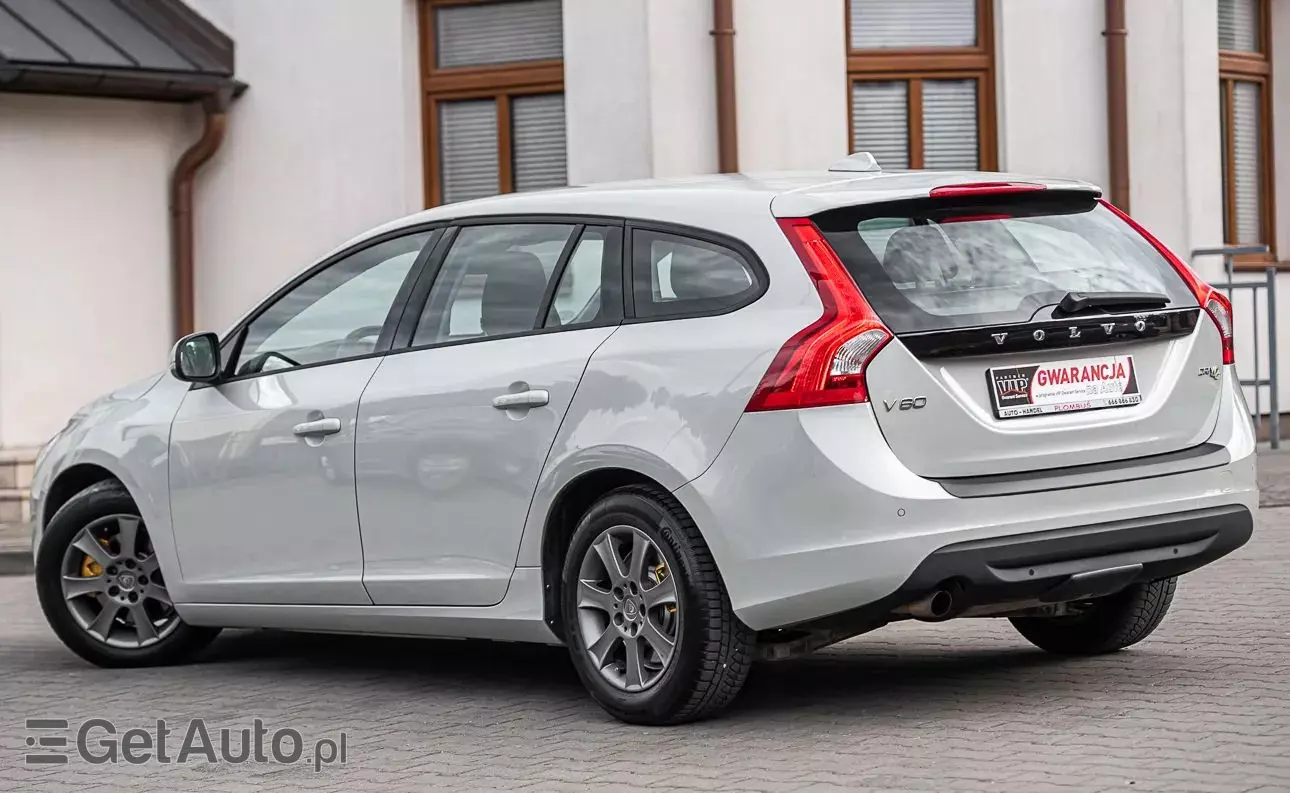 VOLVO V60 DRIVe