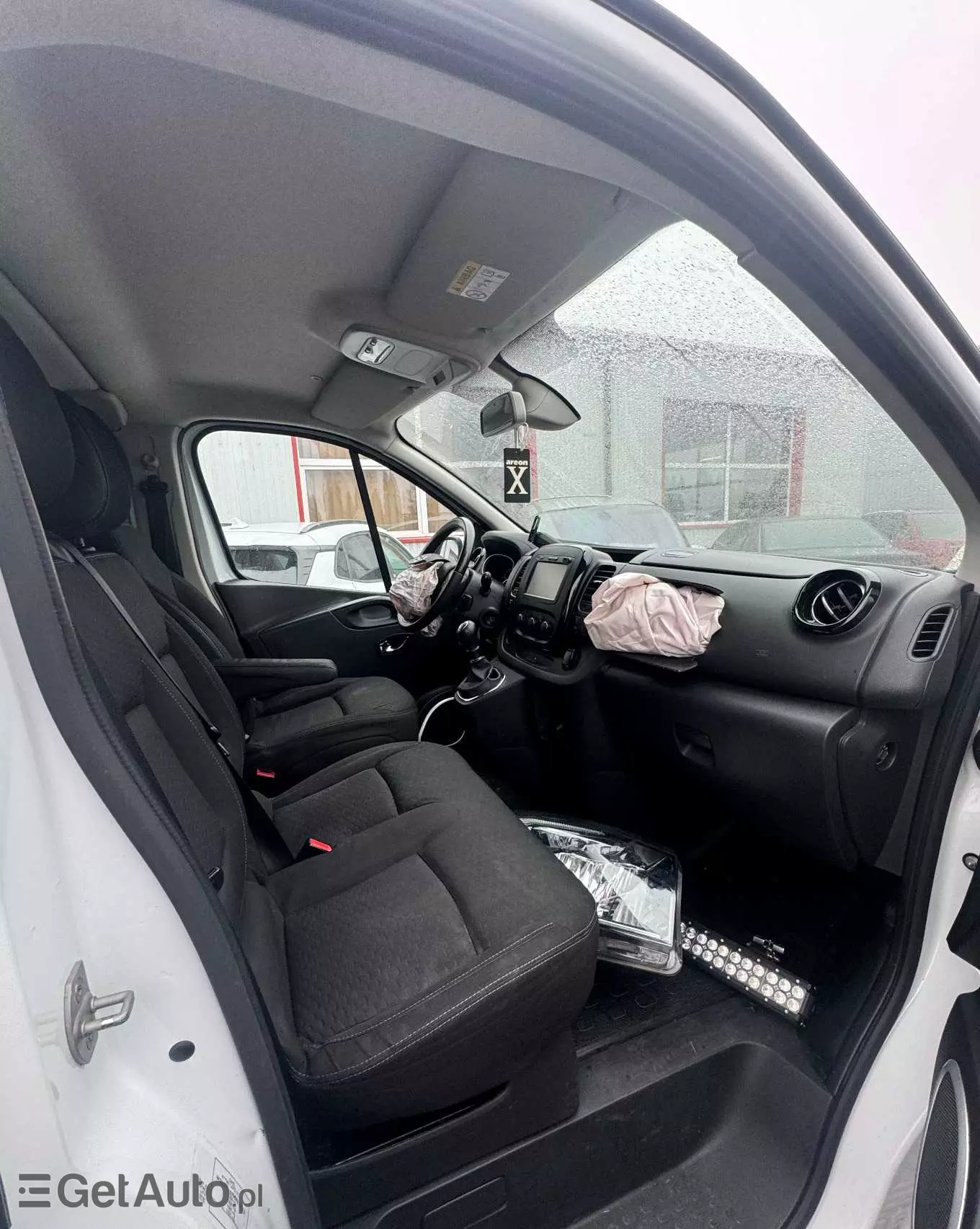 OPEL Vivaro 