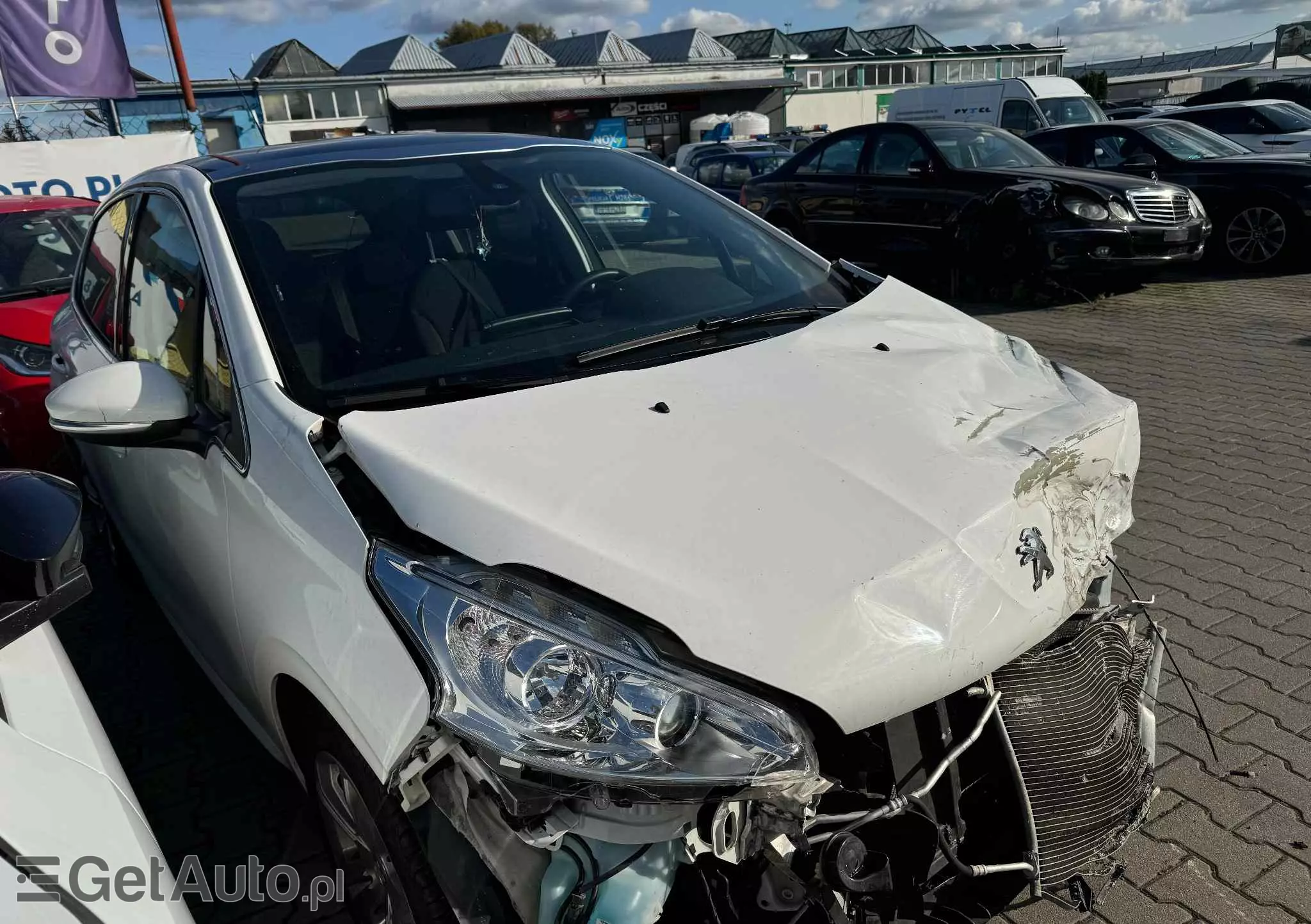 PEUGEOT 208 1.6 VTi Allure