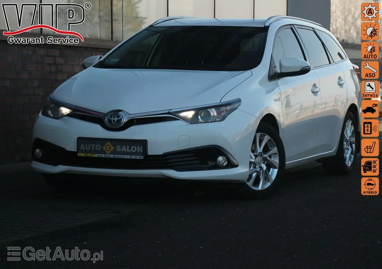 TOYOTA Auris 