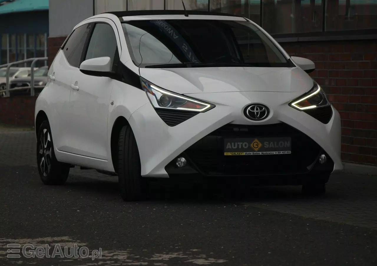 TOYOTA Aygo X-sky