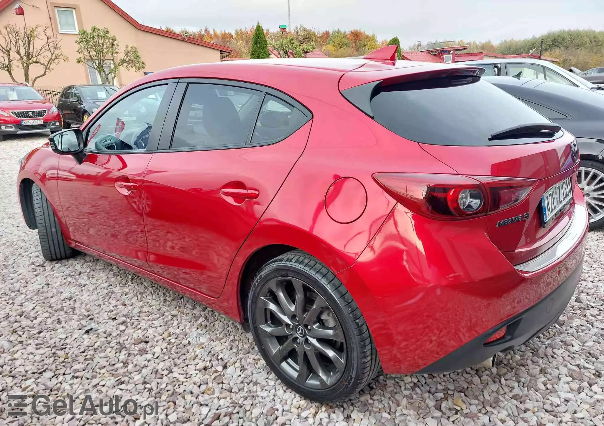 MAZDA 3 