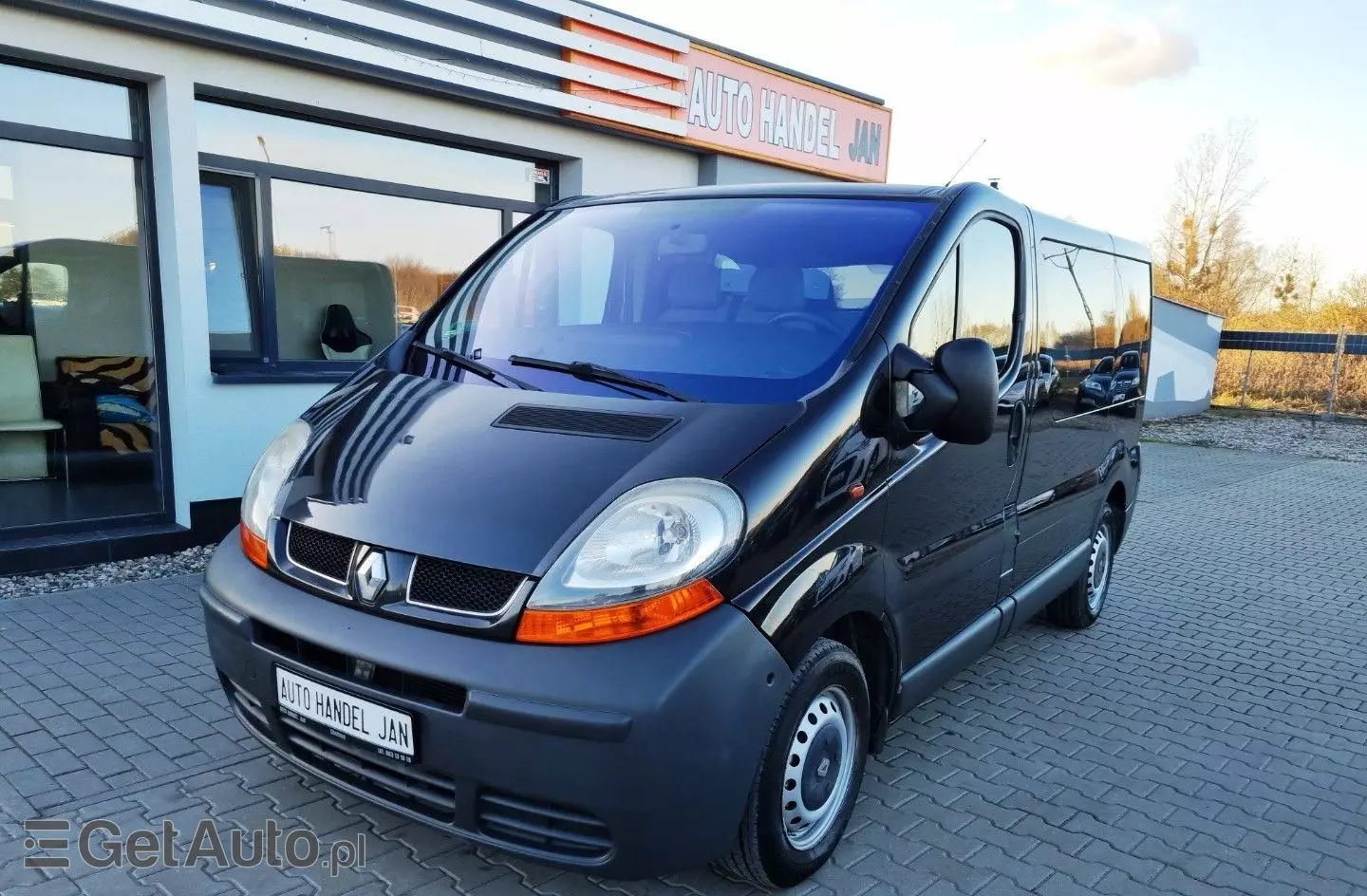 RENAULT Trafic 