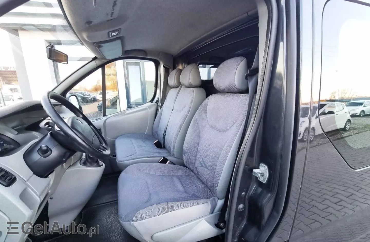 RENAULT Trafic 