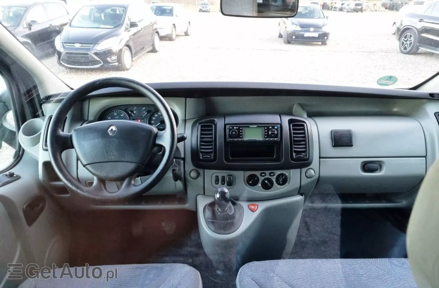 RENAULT Trafic 