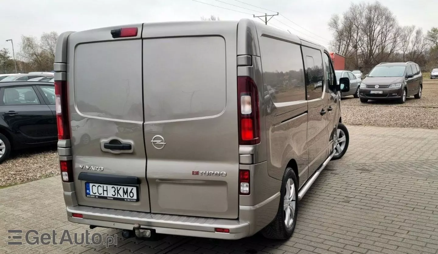 OPEL Vivaro 