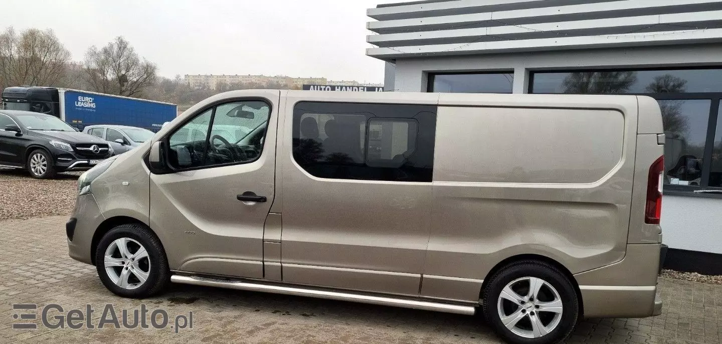 OPEL Vivaro 