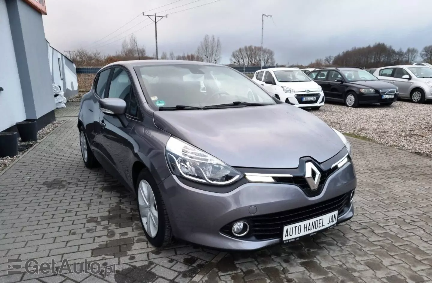 RENAULT Clio 