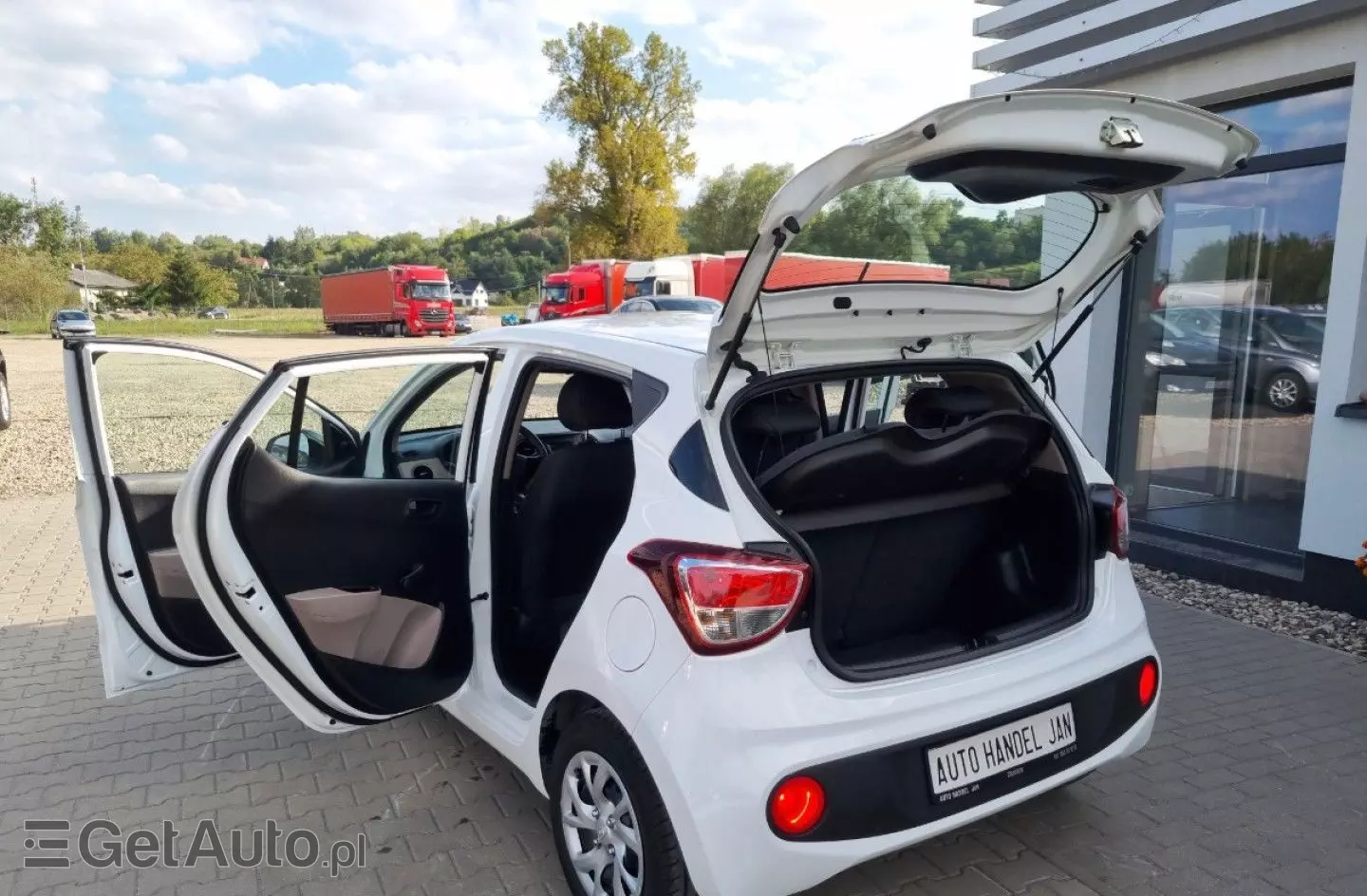 HYUNDAI I10 