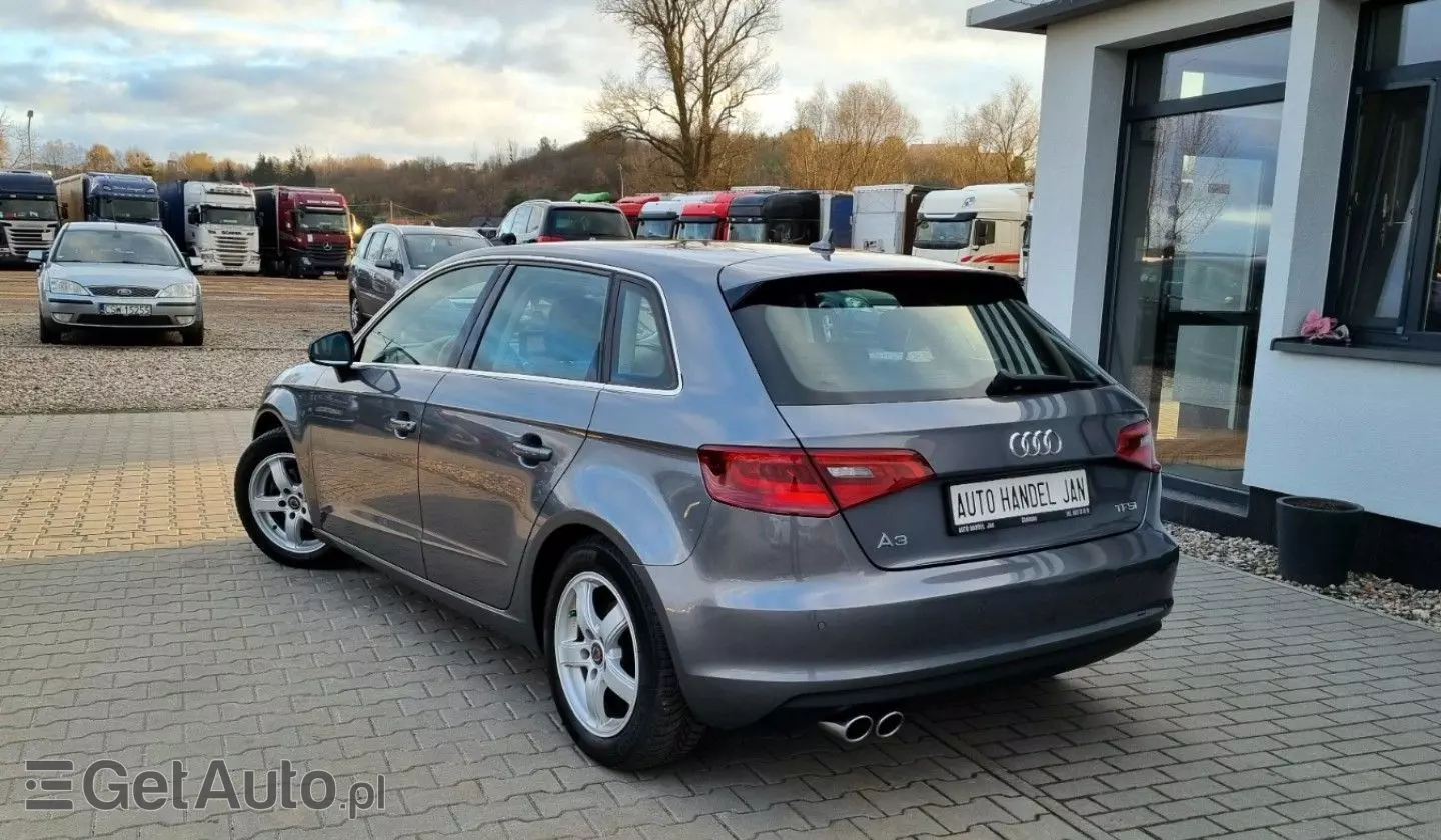 AUDI A3 