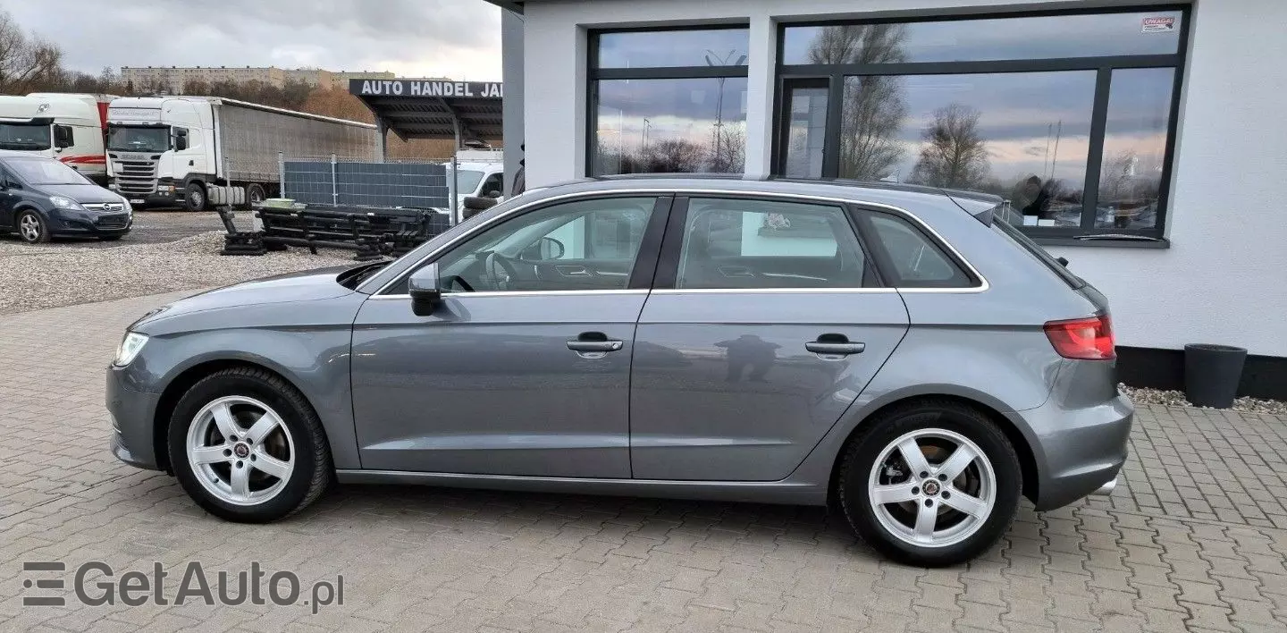 AUDI A3 