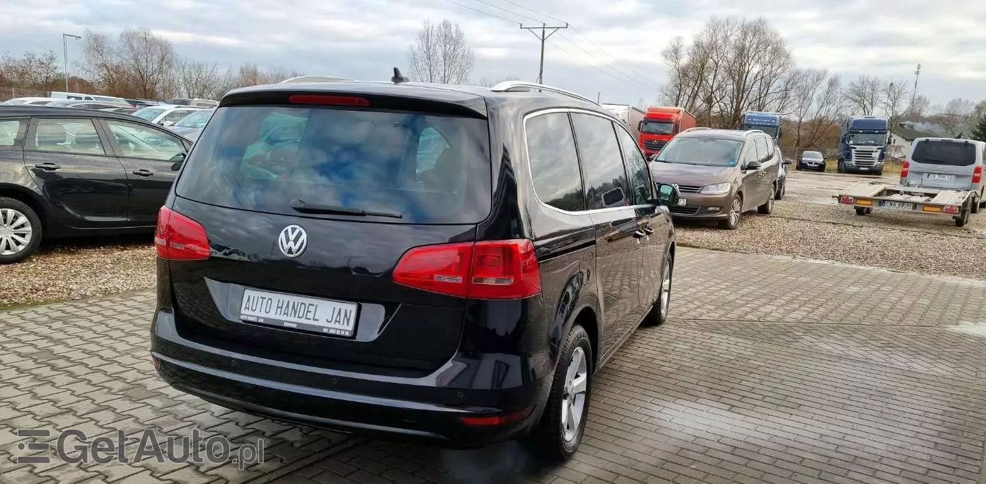 VOLKSWAGEN Sharan 