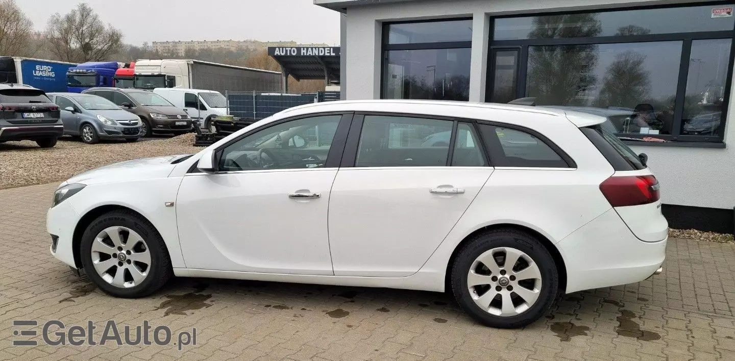 OPEL Insignia 