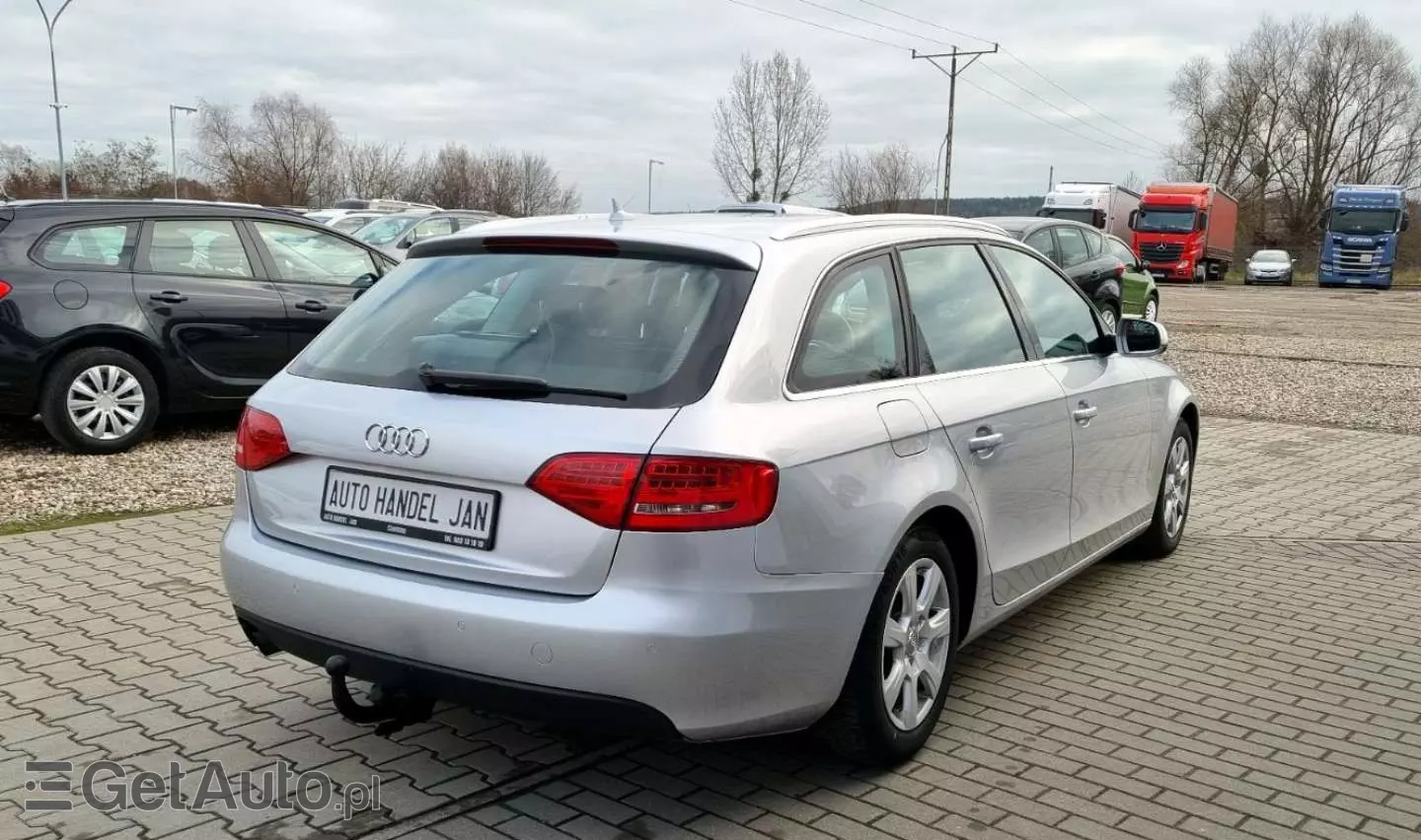 AUDI A4 