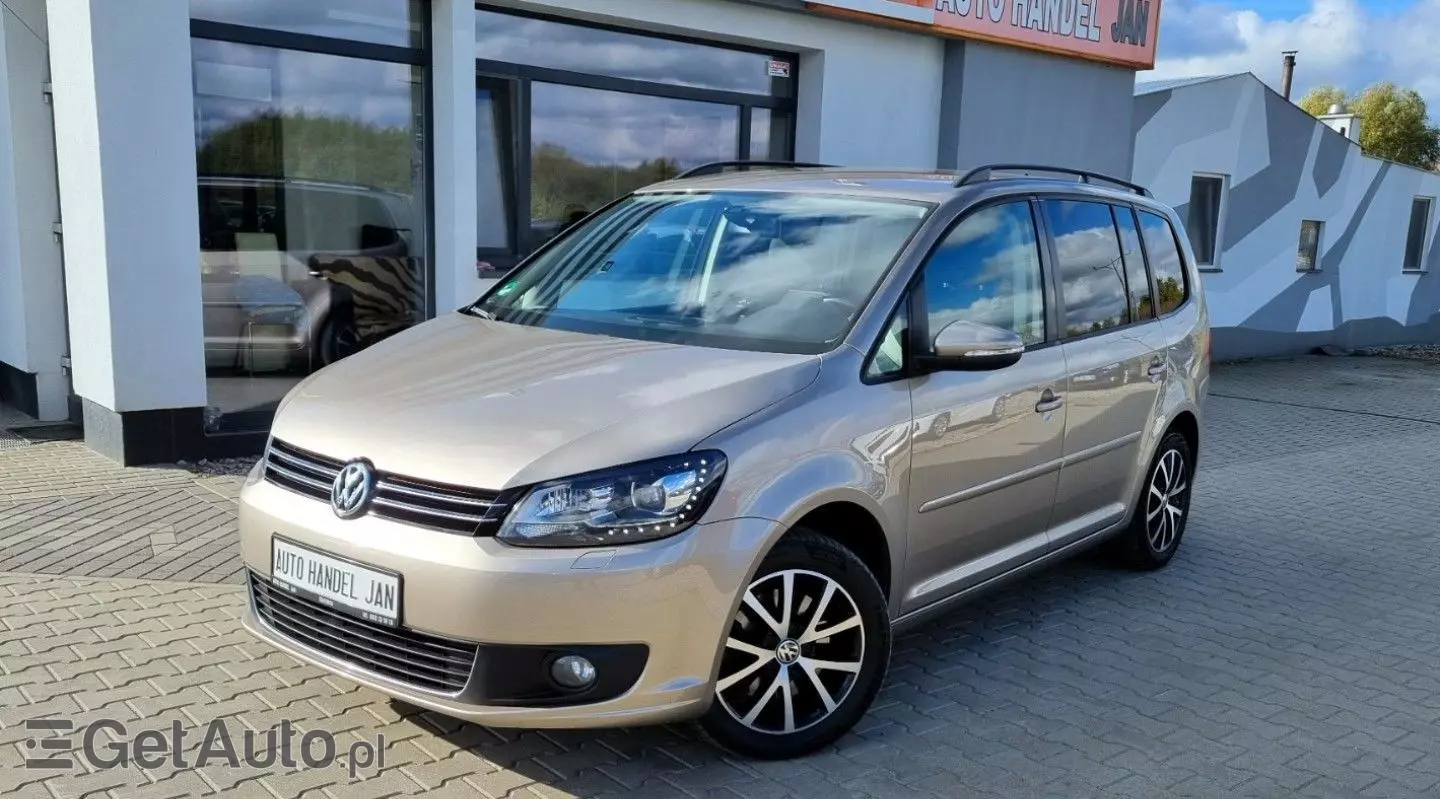 VOLKSWAGEN Touran 