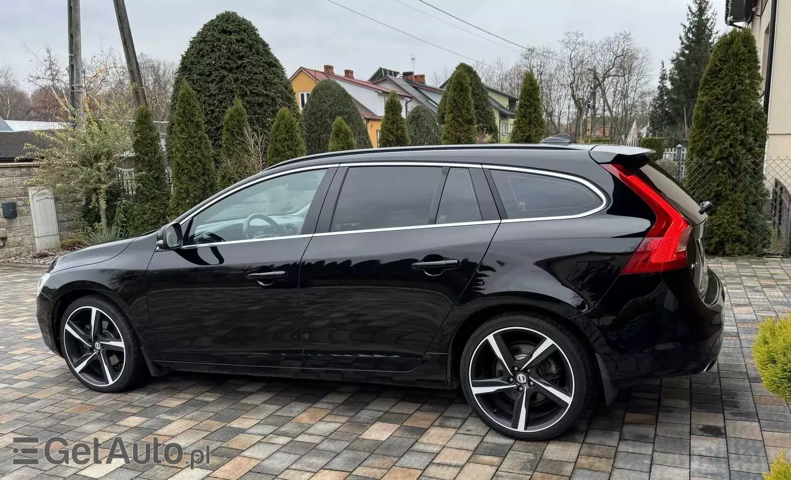 VOLVO V60 D4 Geartronic Momentum