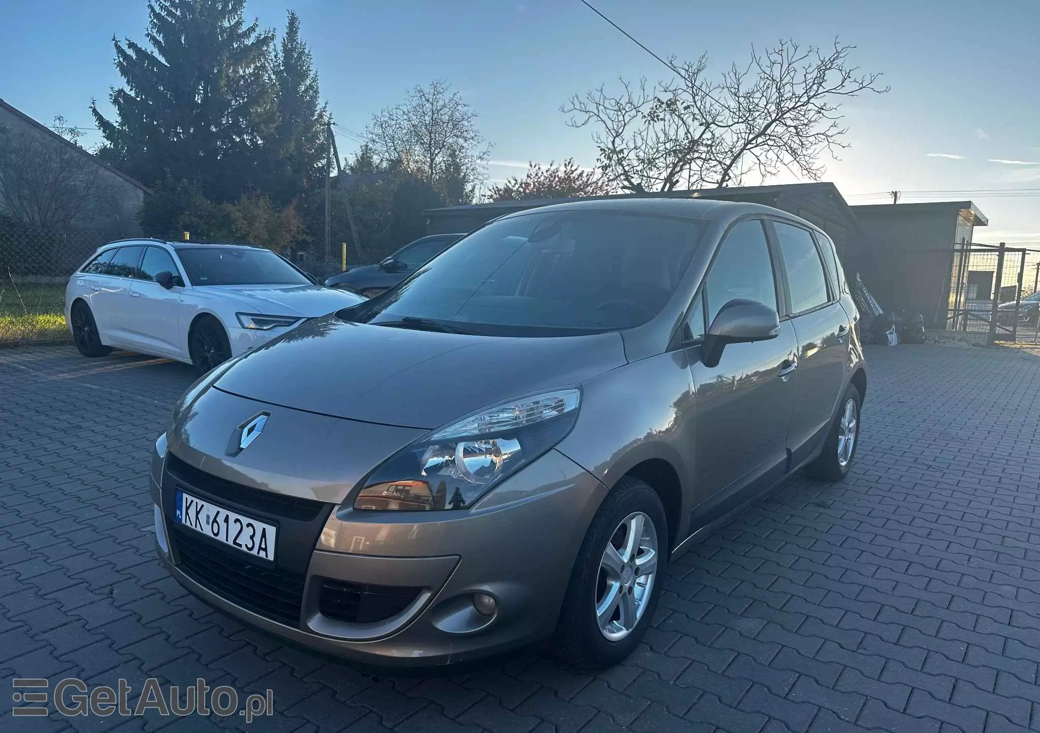 RENAULT Scenic 1.6 16V 110 Dynamique