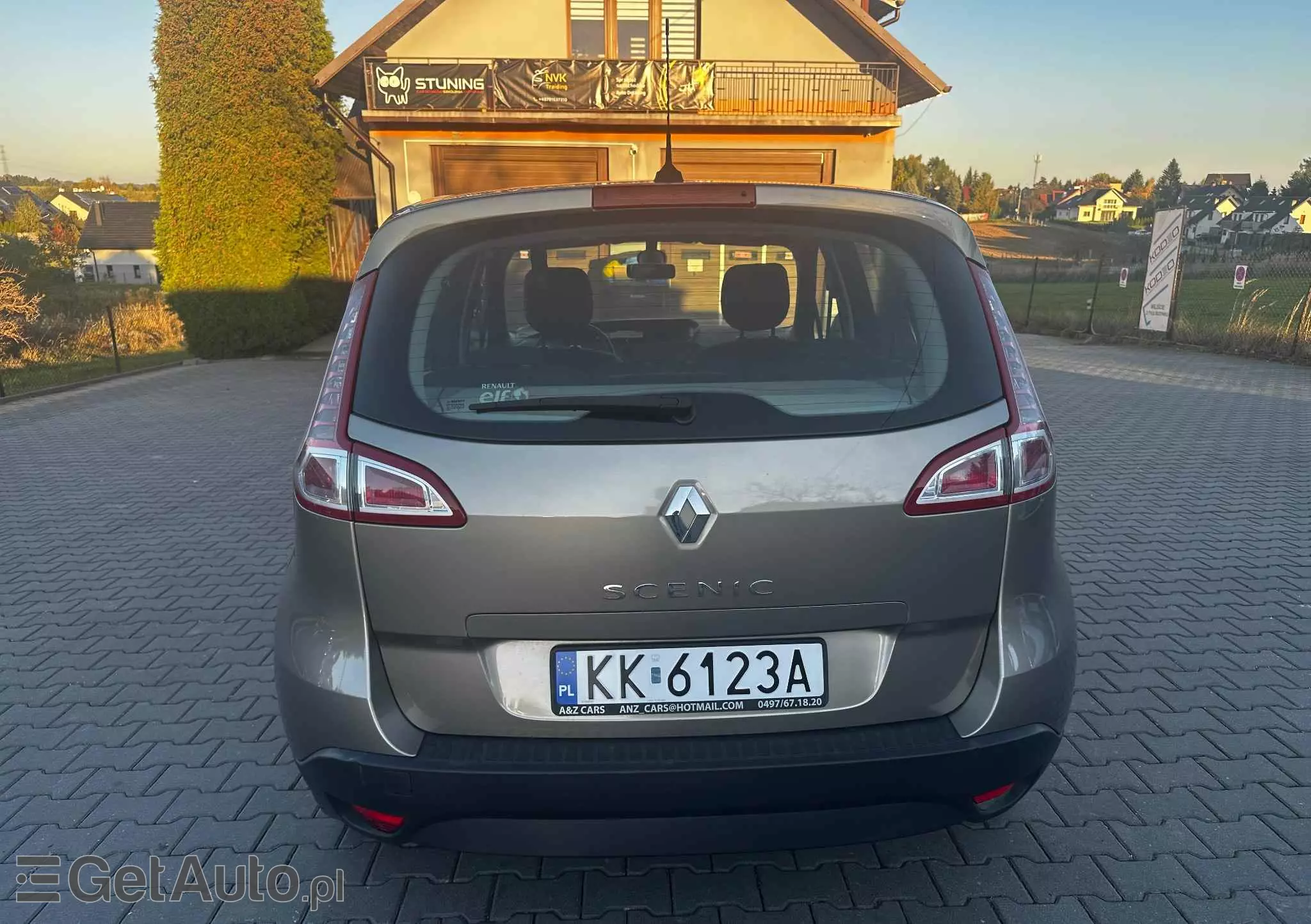 RENAULT Scenic 1.6 16V 110 Dynamique