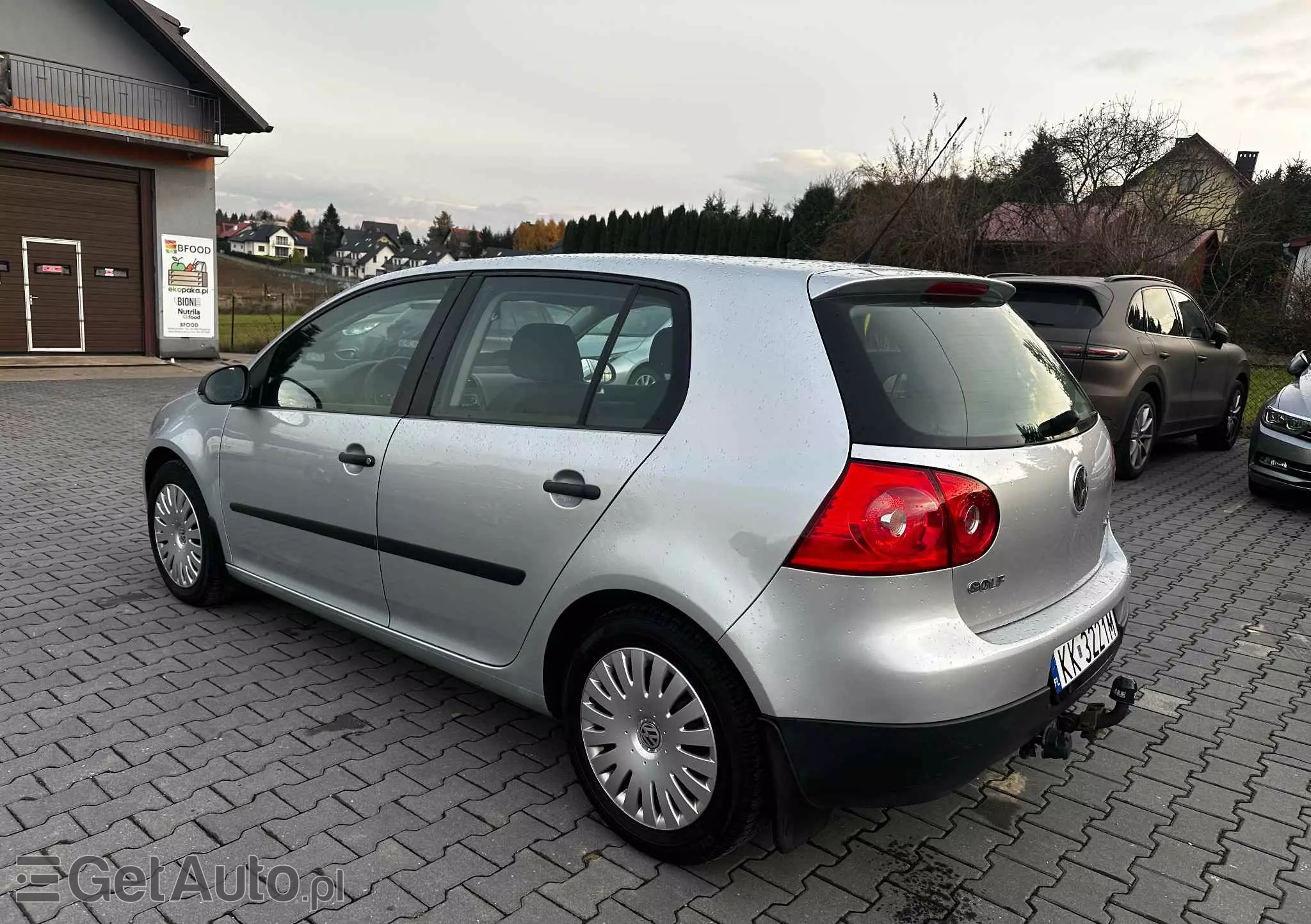 VOLKSWAGEN Golf 1.6 FSI Trendline