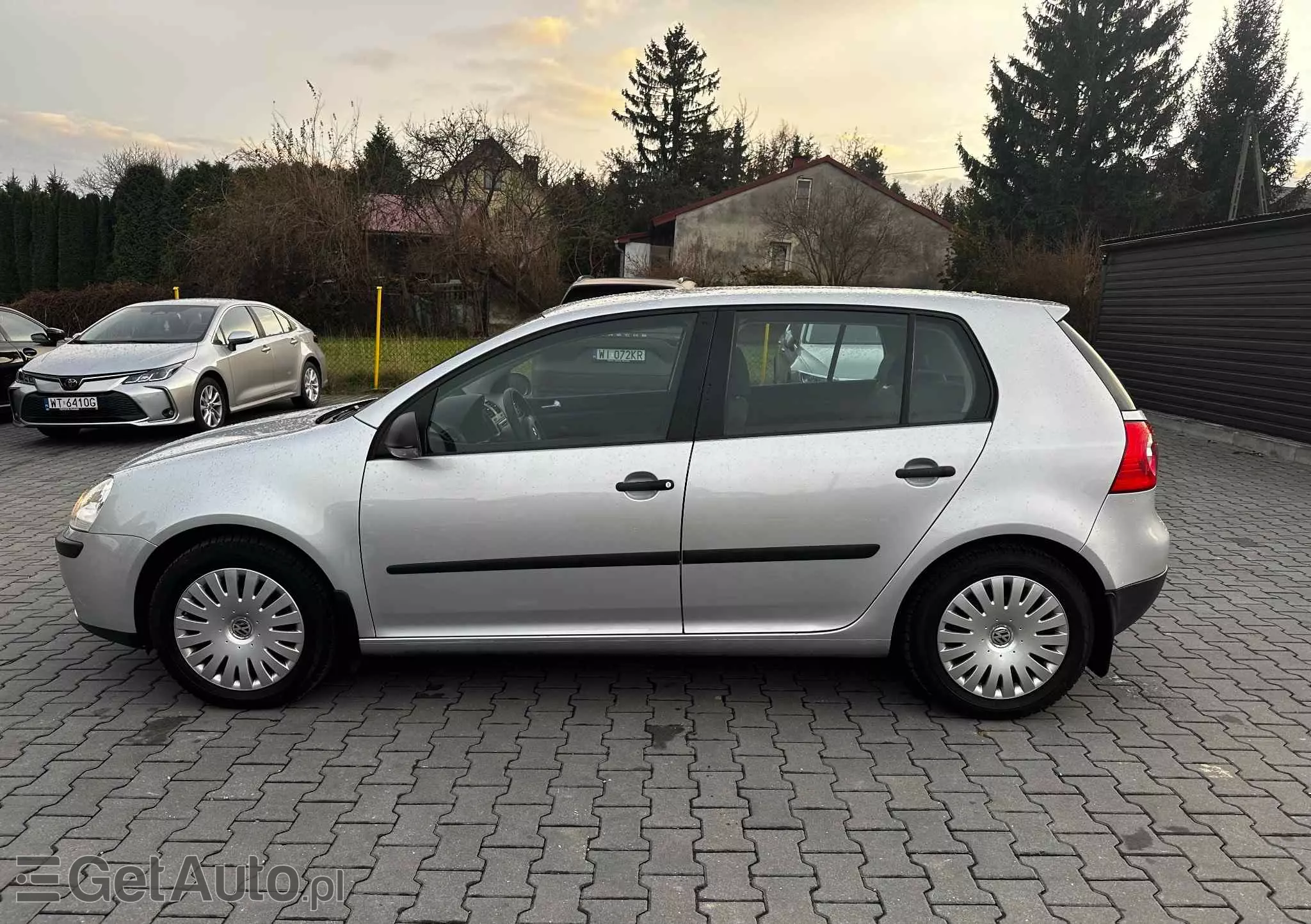 VOLKSWAGEN Golf 1.6 FSI Trendline