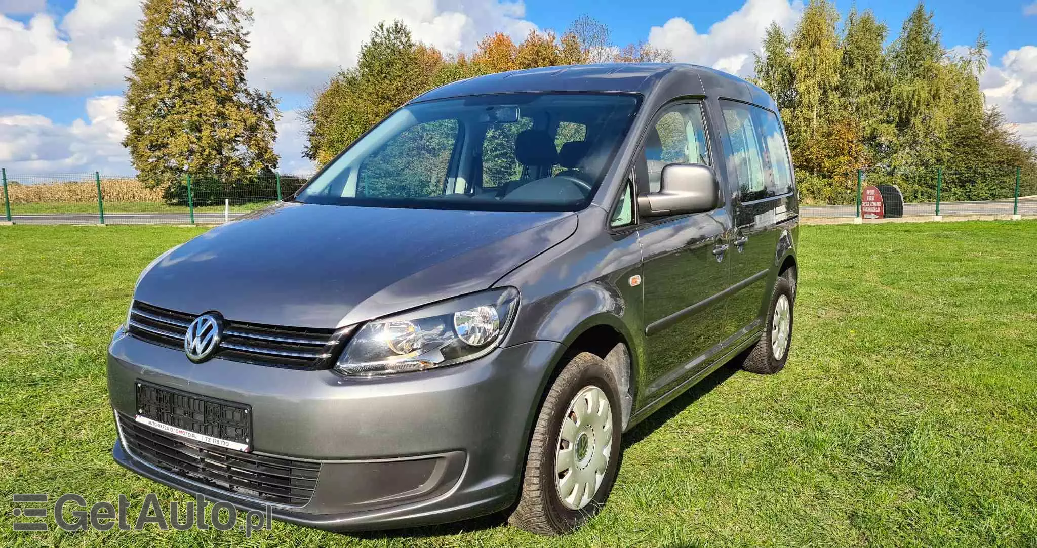 VOLKSWAGEN Caddy 