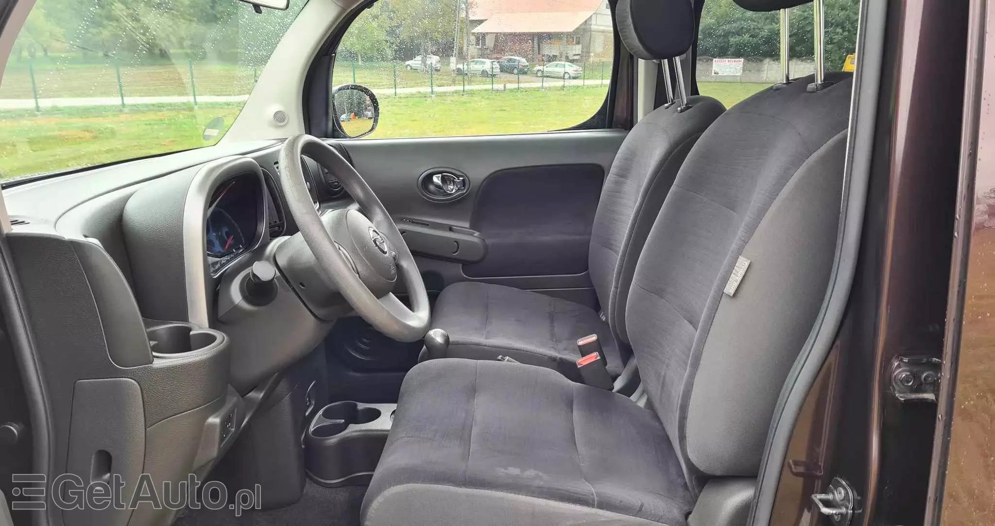 NISSAN Cube 1.6