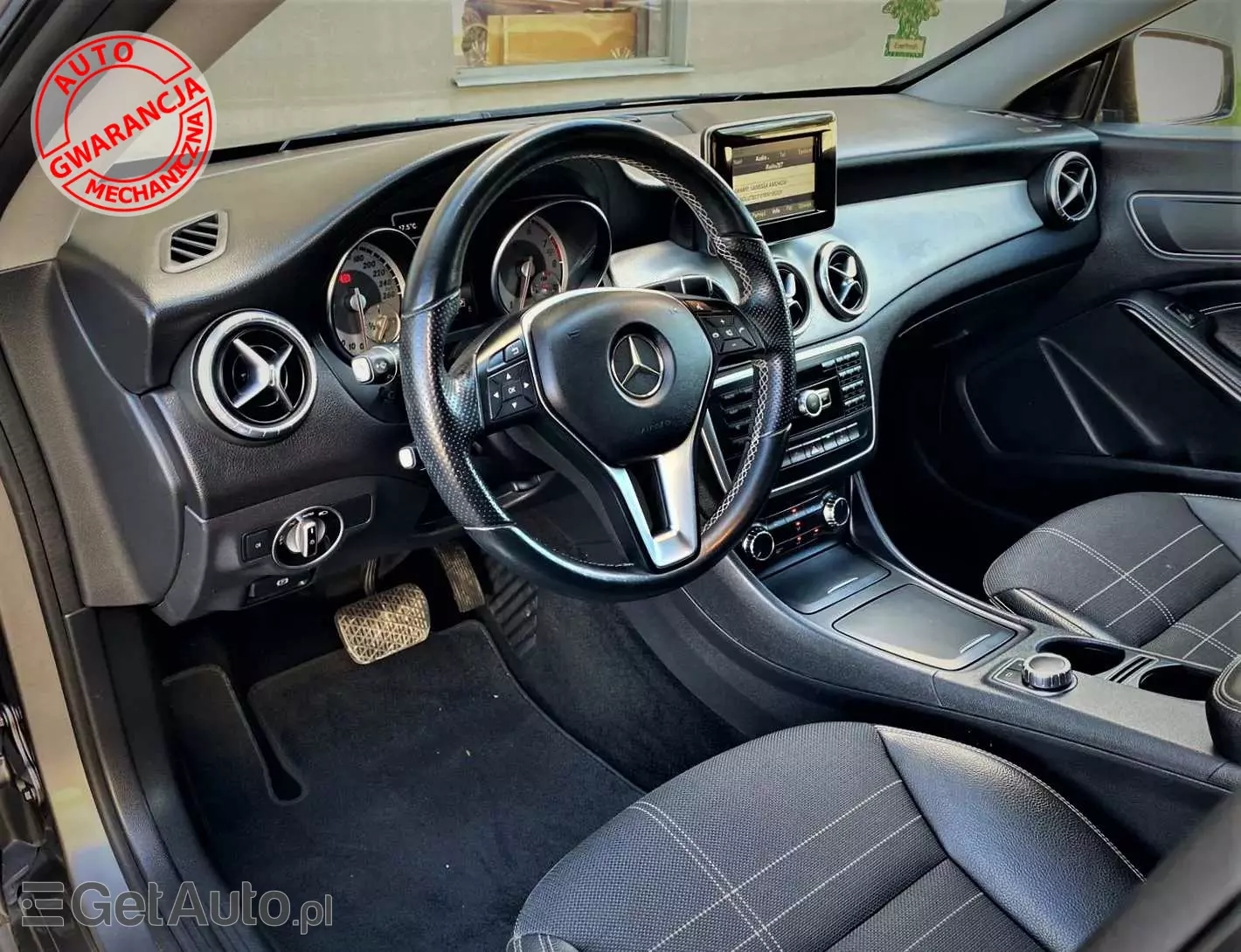 MERCEDES-BENZ CLA 200 7G-DCT