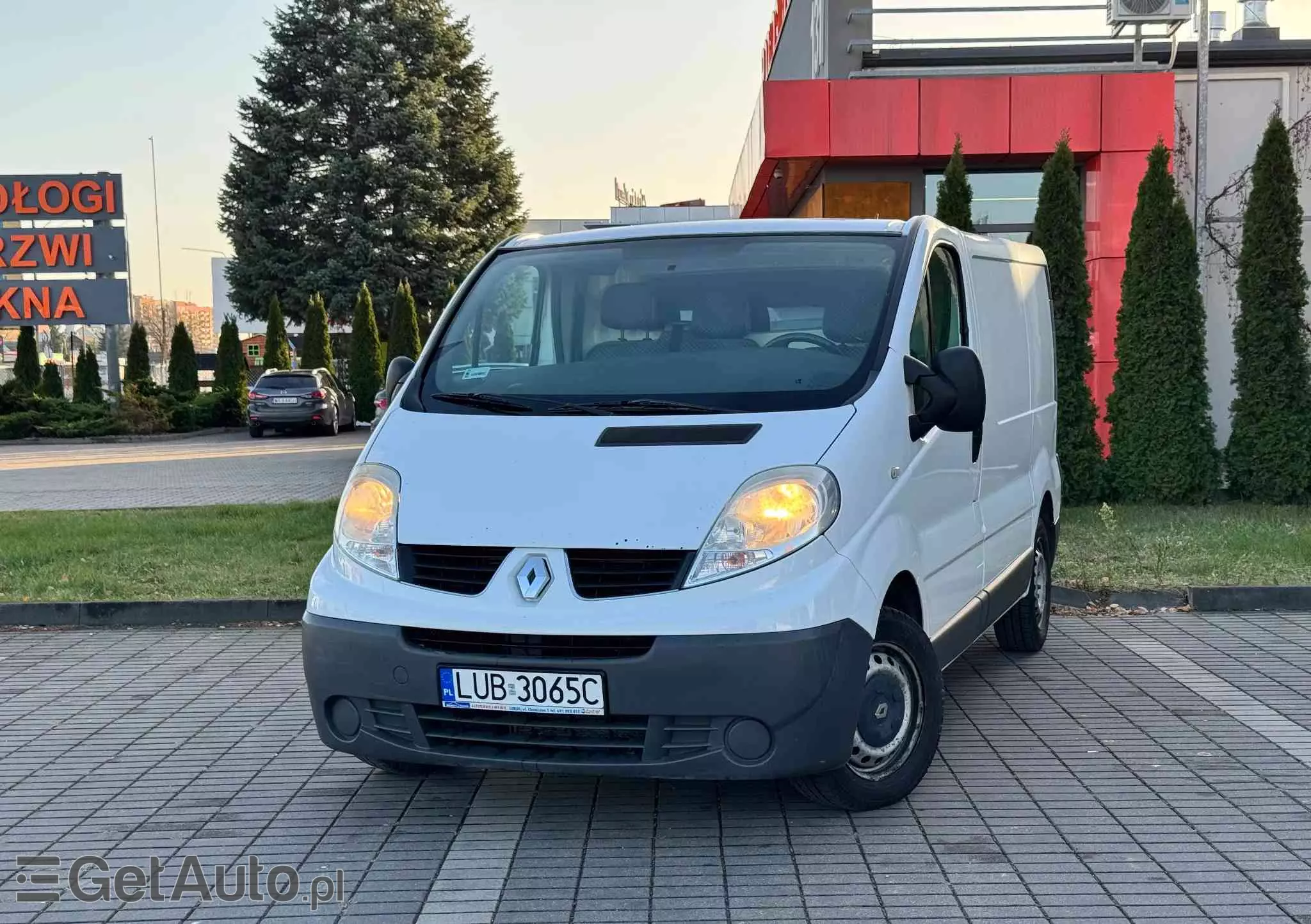 RENAULT TRAFIC 