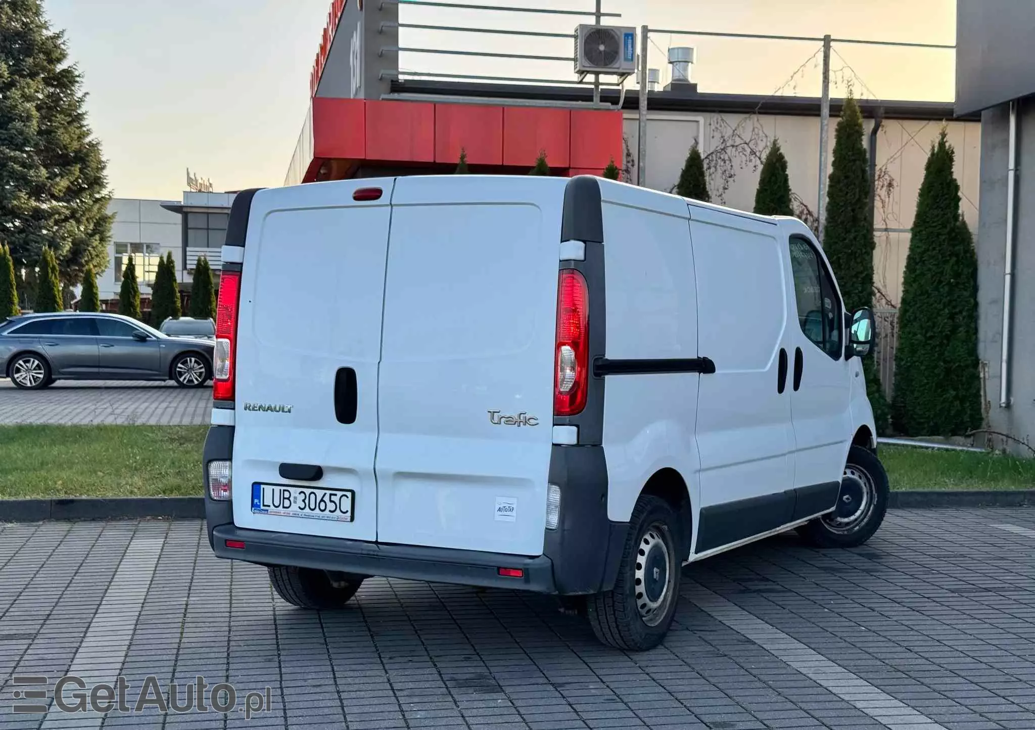 RENAULT TRAFIC 