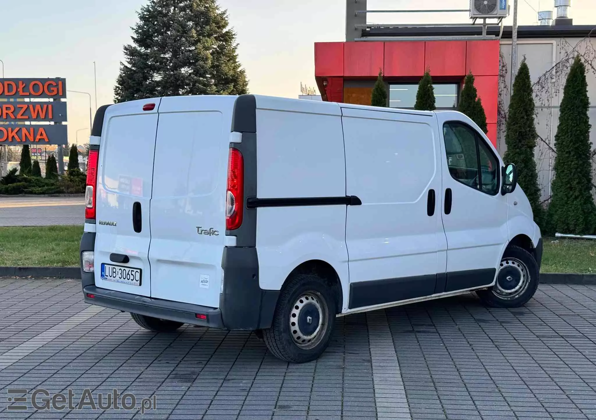 RENAULT TRAFIC 