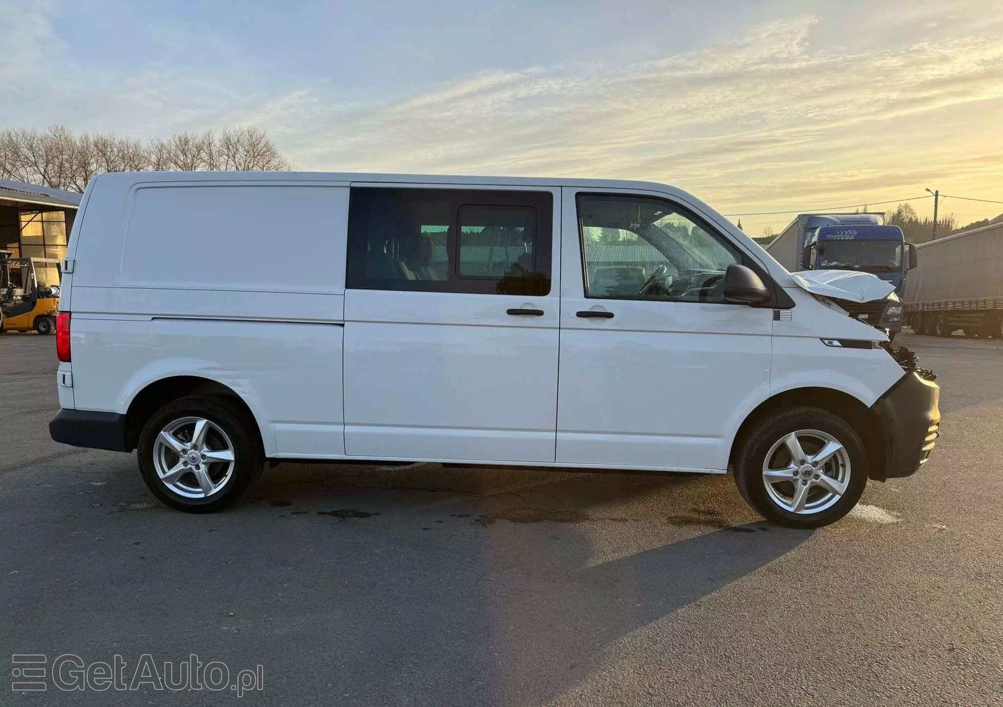 VOLKSWAGEN Transporter 