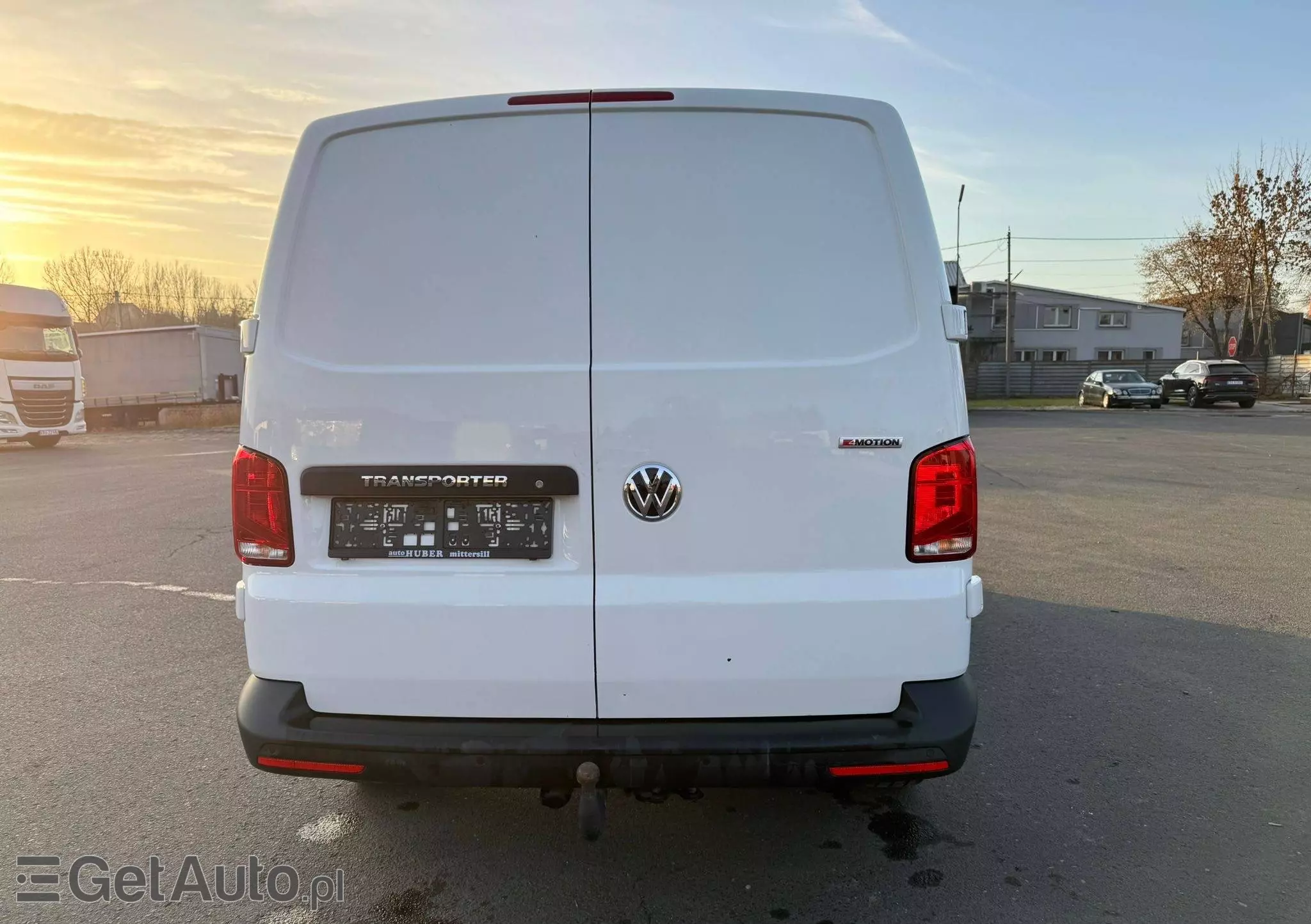 VOLKSWAGEN Transporter 