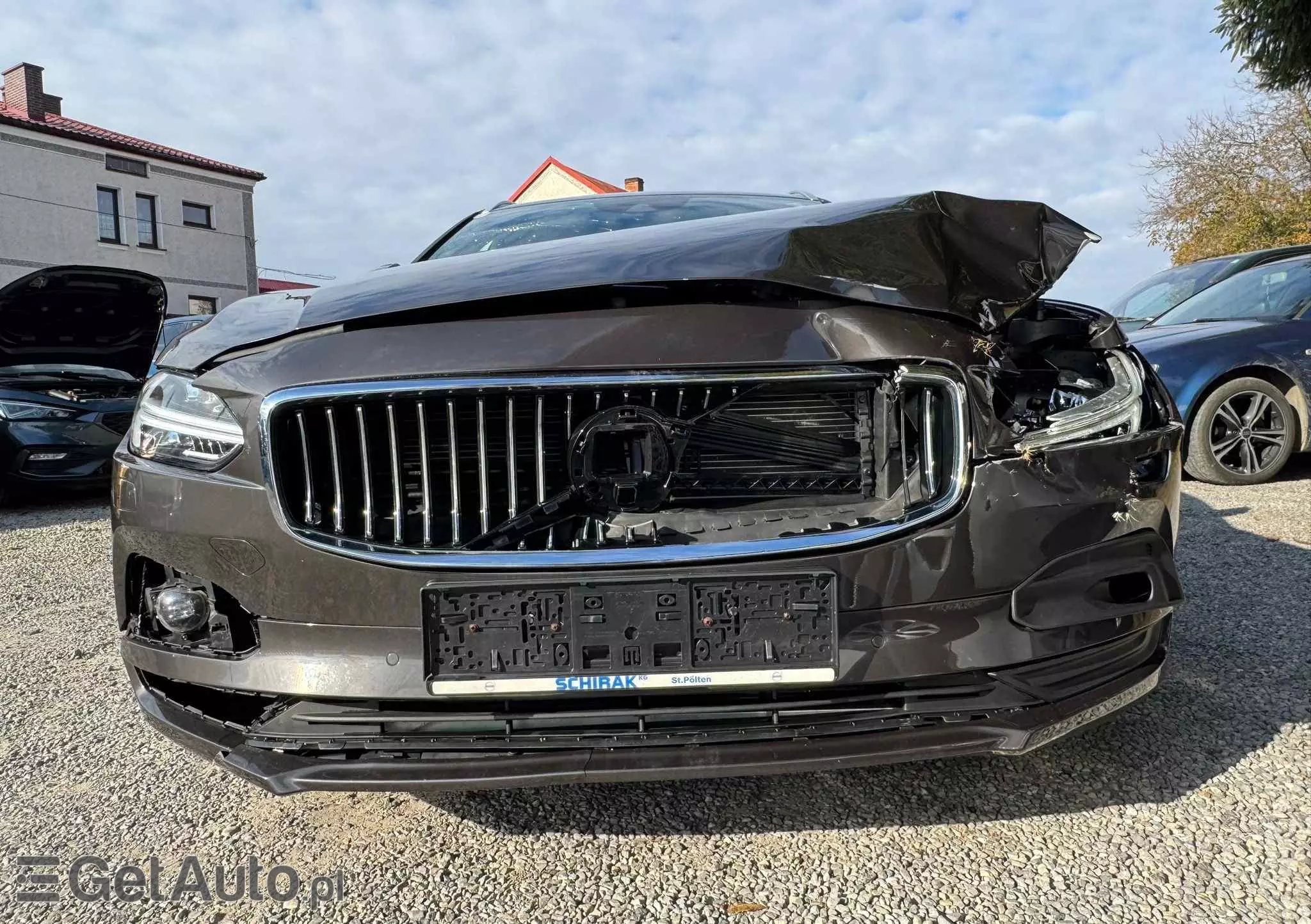 VOLVO V90 D4 Geartronic Momentum Pro