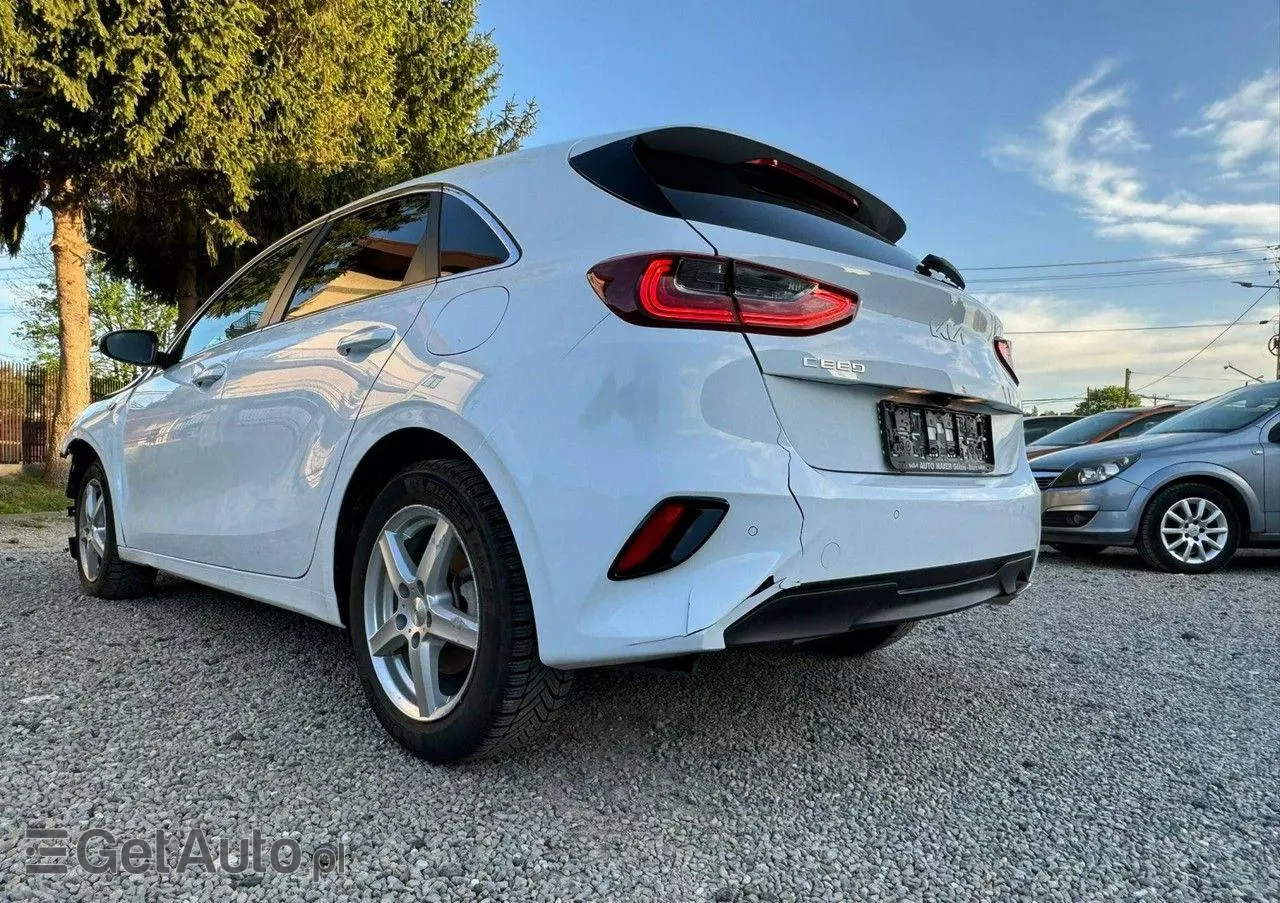 KIA Ceed 1.5 T-GDI Business Line