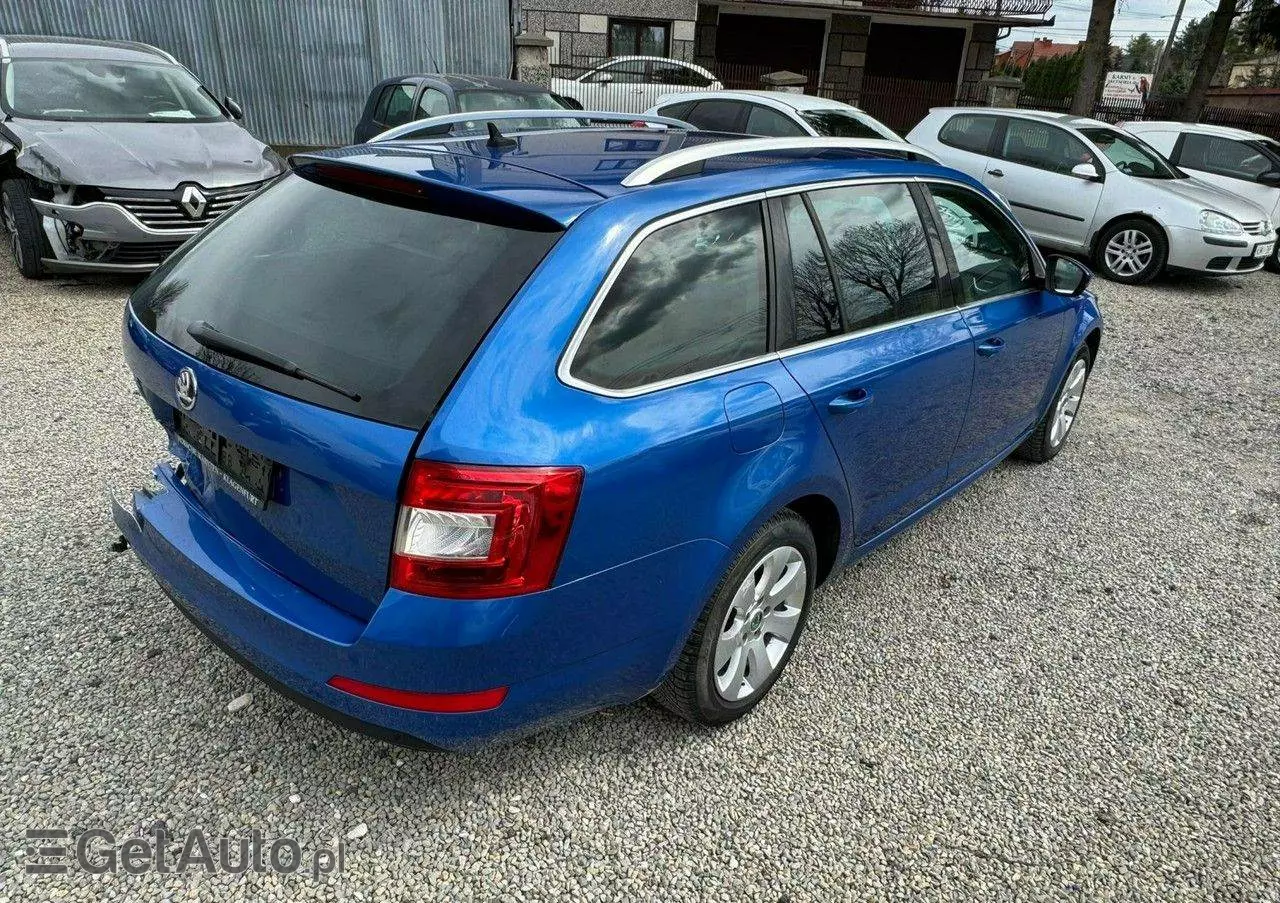 SKODA Octavia 