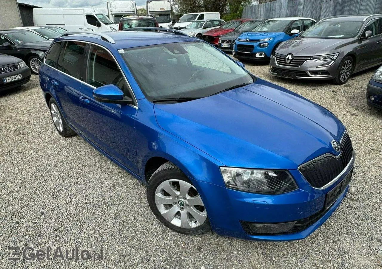 SKODA Octavia 