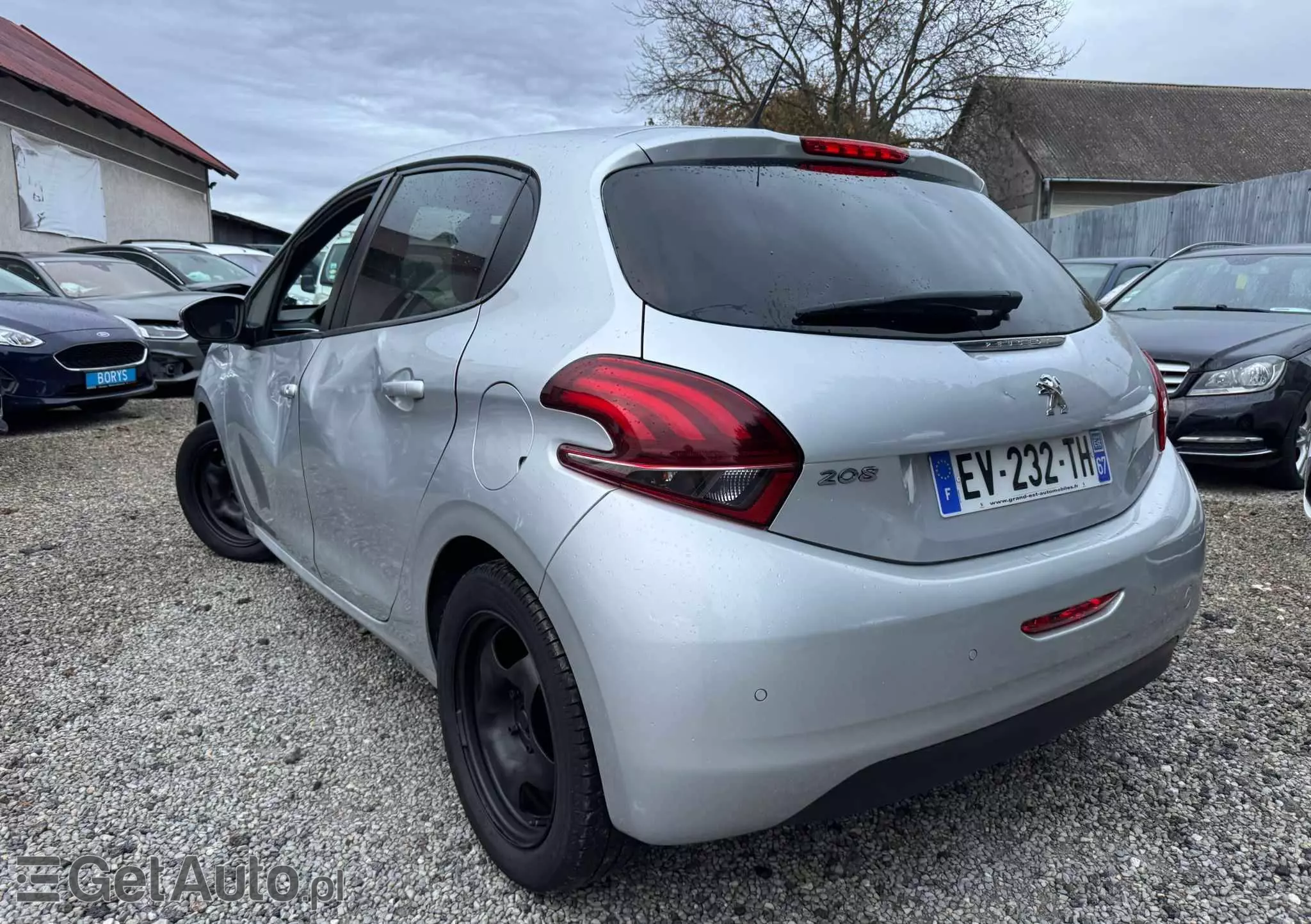 PEUGEOT 208 82 PureTech Style