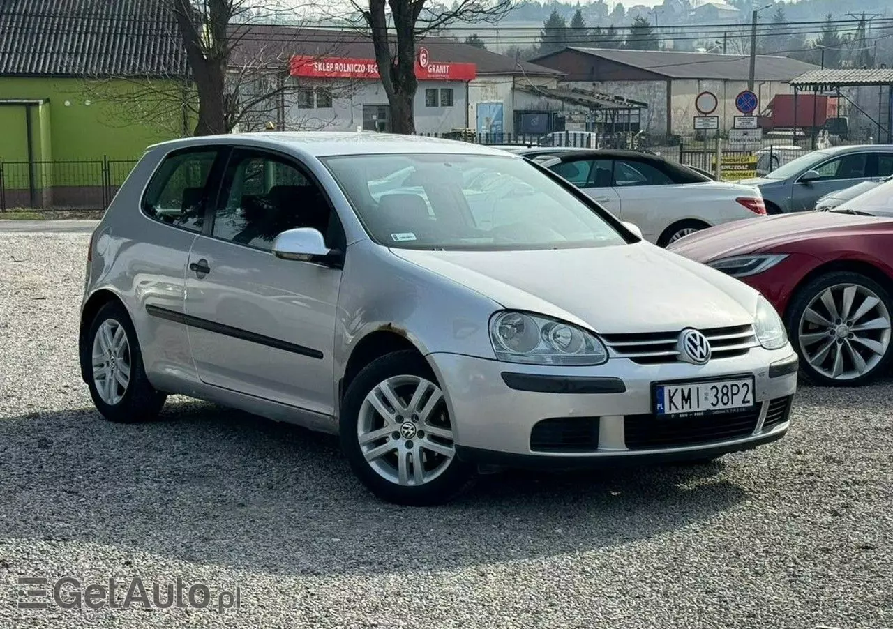 VOLKSWAGEN Golf V 1.6 FSI Comfortline