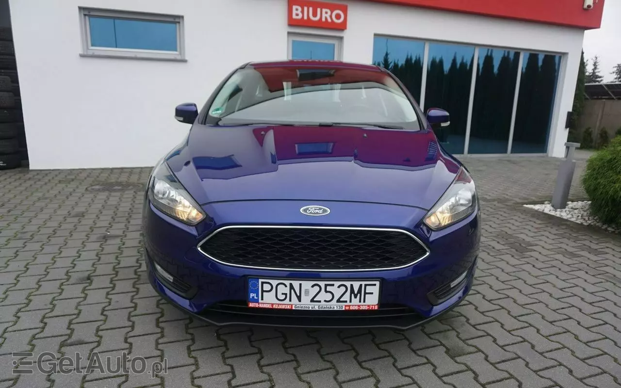 FORD Focus Turnier 1.0 EcoBoost Start-Stopp-System TREND