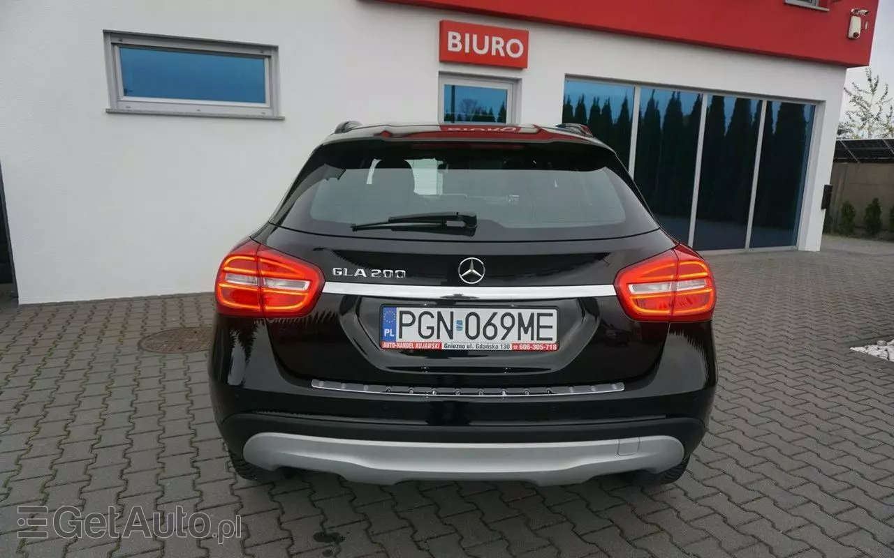 MERCEDES-BENZ GLA 200 7G-DCT Style