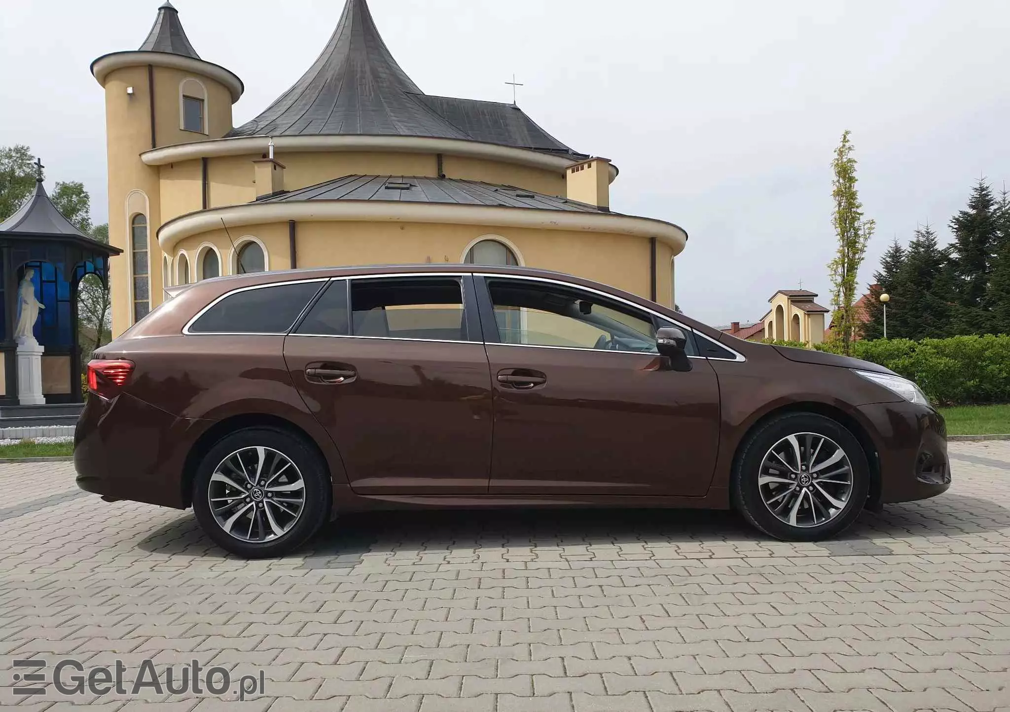 TOYOTA Avensis Touring Sports 2.0 D-4D Executive