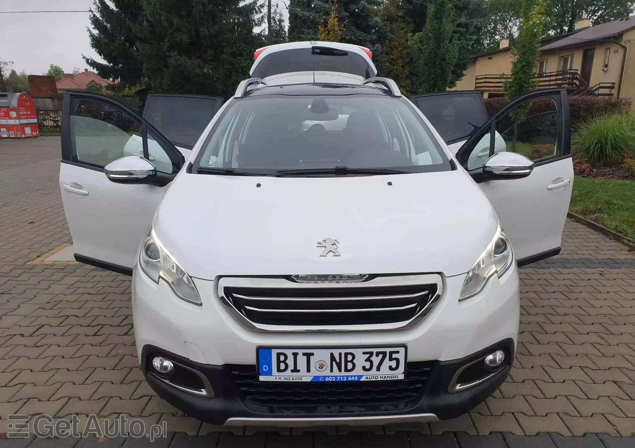 PEUGEOT 2008 1.2 Pure Tech Allure S&S