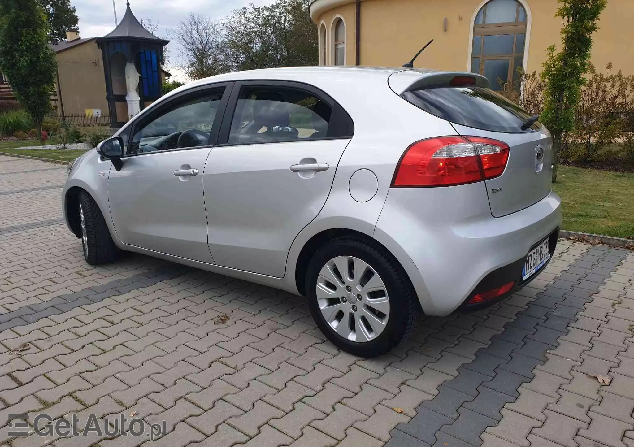 KIA Rio 1.1 CRDI Dream Team Edition