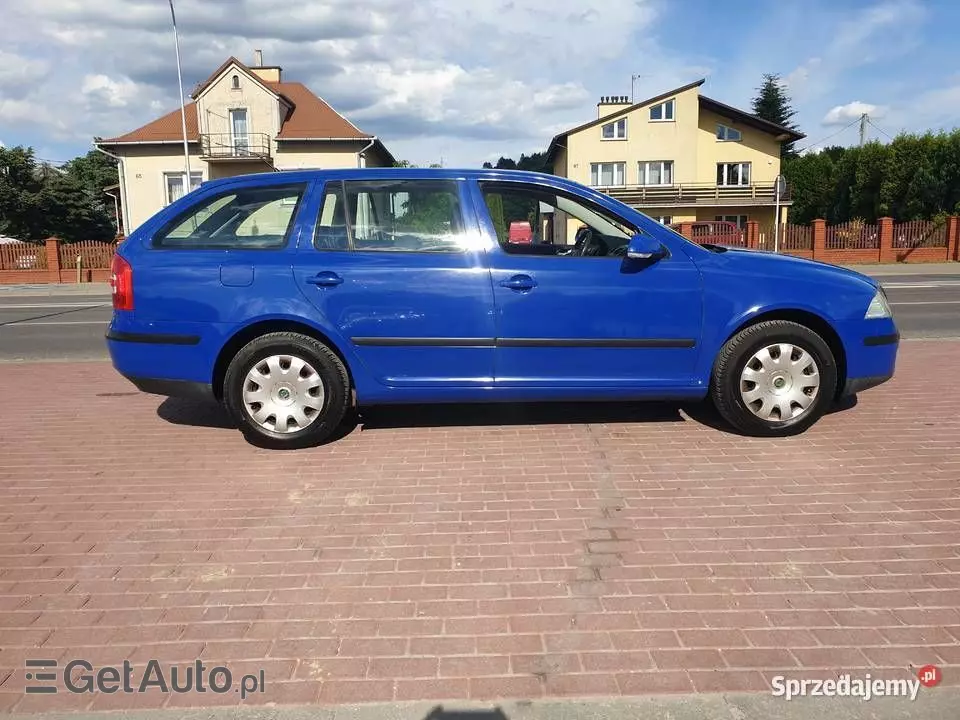 SKODA Octavia 