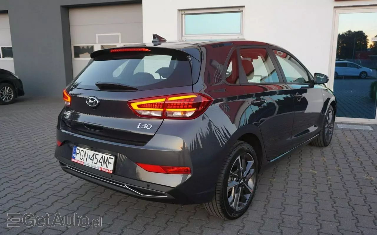 HYUNDAI I30 1.5 T-GDI 48V-Hybrid DCT EDITION 30